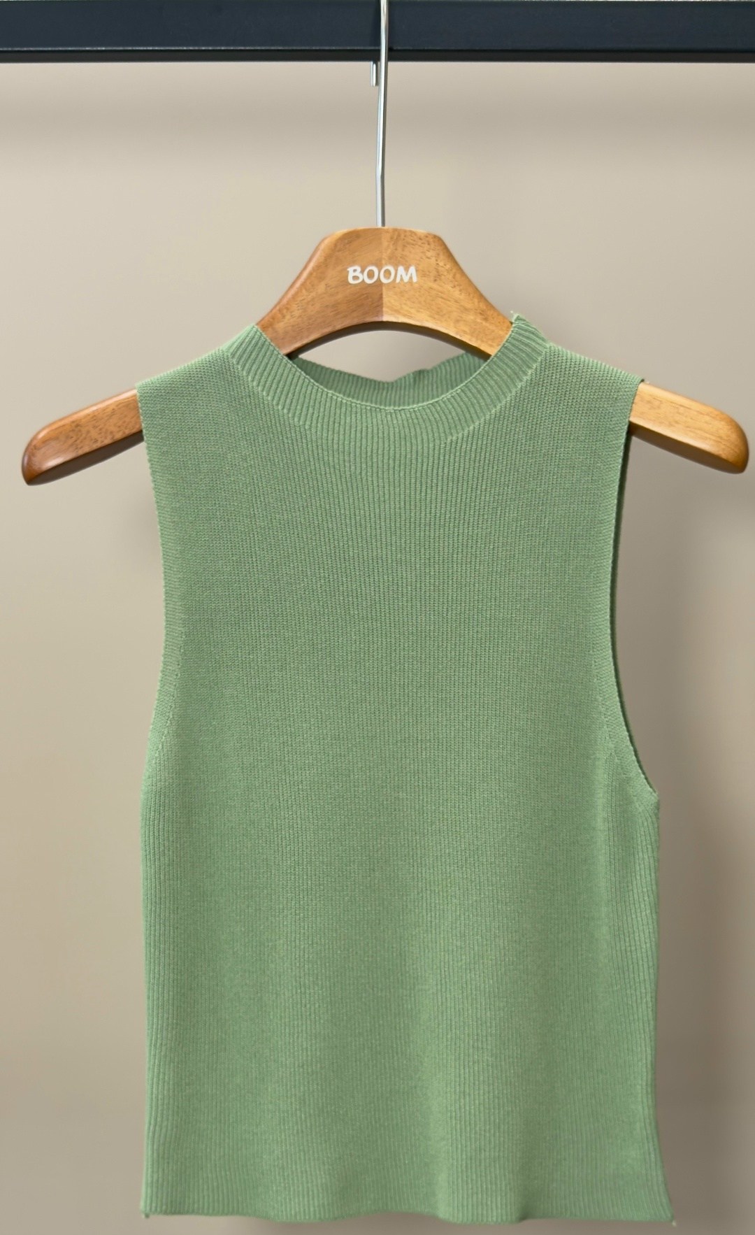 трикотажный жилет,майка женская,женская трикотажная майка,трикотажный топ,трикотажная майка