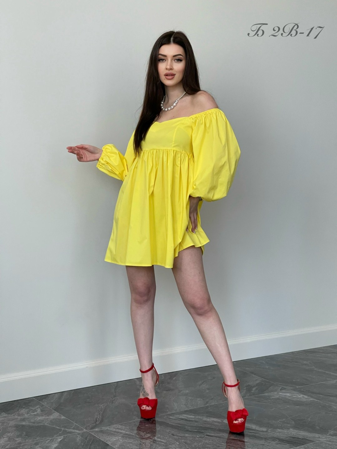платье летнее,платье женское,платье с открытыми плечами в жёлтом цвете из жатой ткани,платье летнее мини,платье