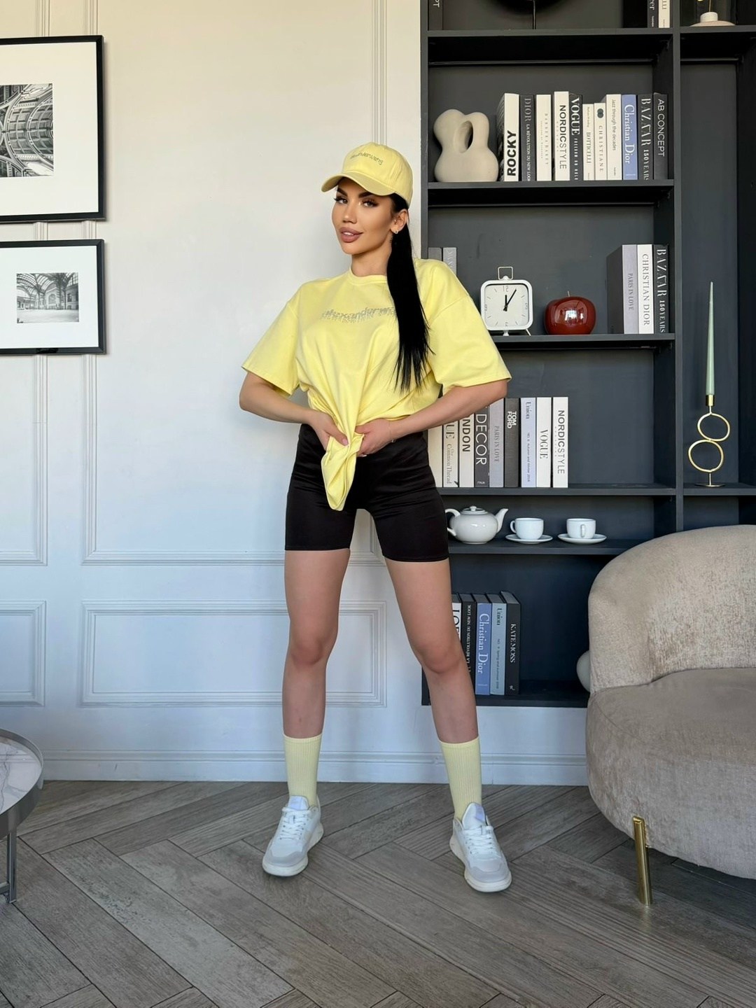 футболки женская,футболки модные,спортивные костюмы,,костюм