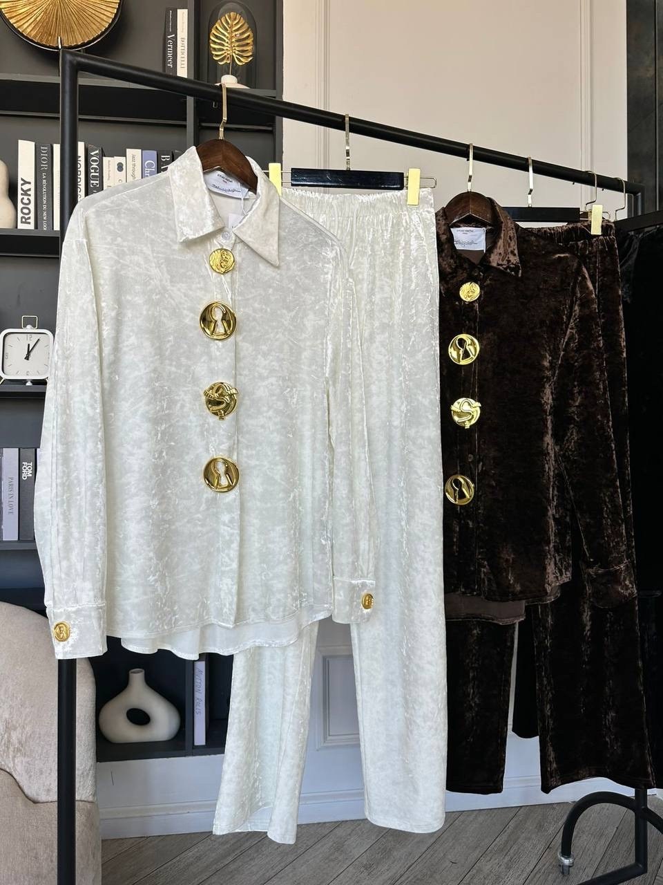 велюровый костюм,костюм брючный,бархатный костюм,бархатный женский костюм,костюмы женские брючные