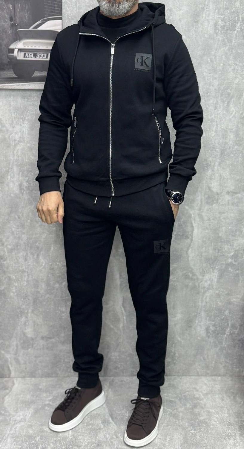 мужской спортивный костюм,спортивный костюм armani,мужской спортивный костюм calvin klein,спортивные костюмы для мужчин,мужской чёрный спортивный костюм комплект calvin klein с капюшоном