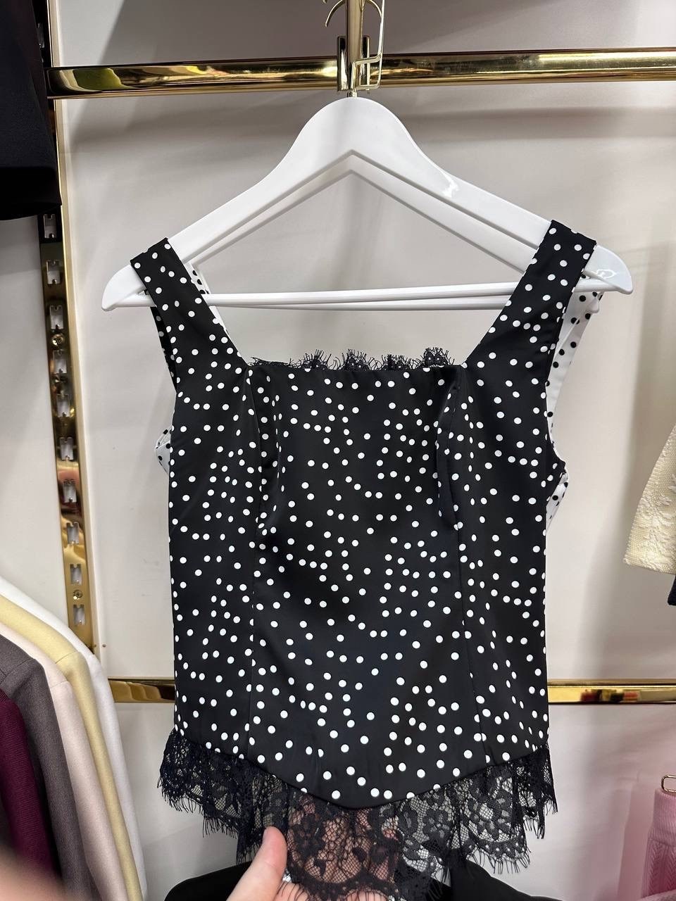 майка с кружевами,топ с кружевом,топ в бельевом стиле,шелковый топ,топ шелковый с кружевом