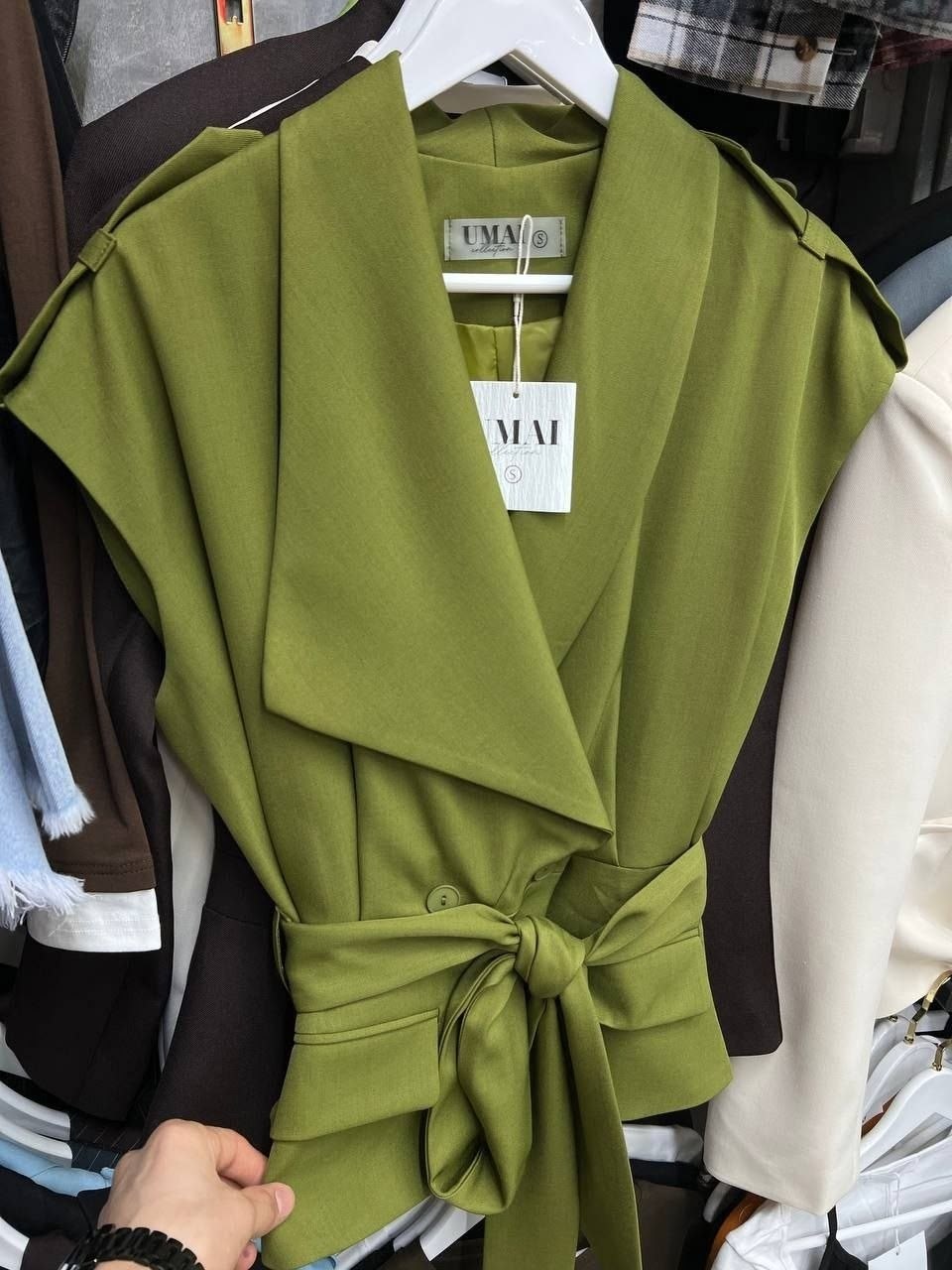 жилет с поясом,удлиненный жилет,жилет,жилет женский,жилет приталенный