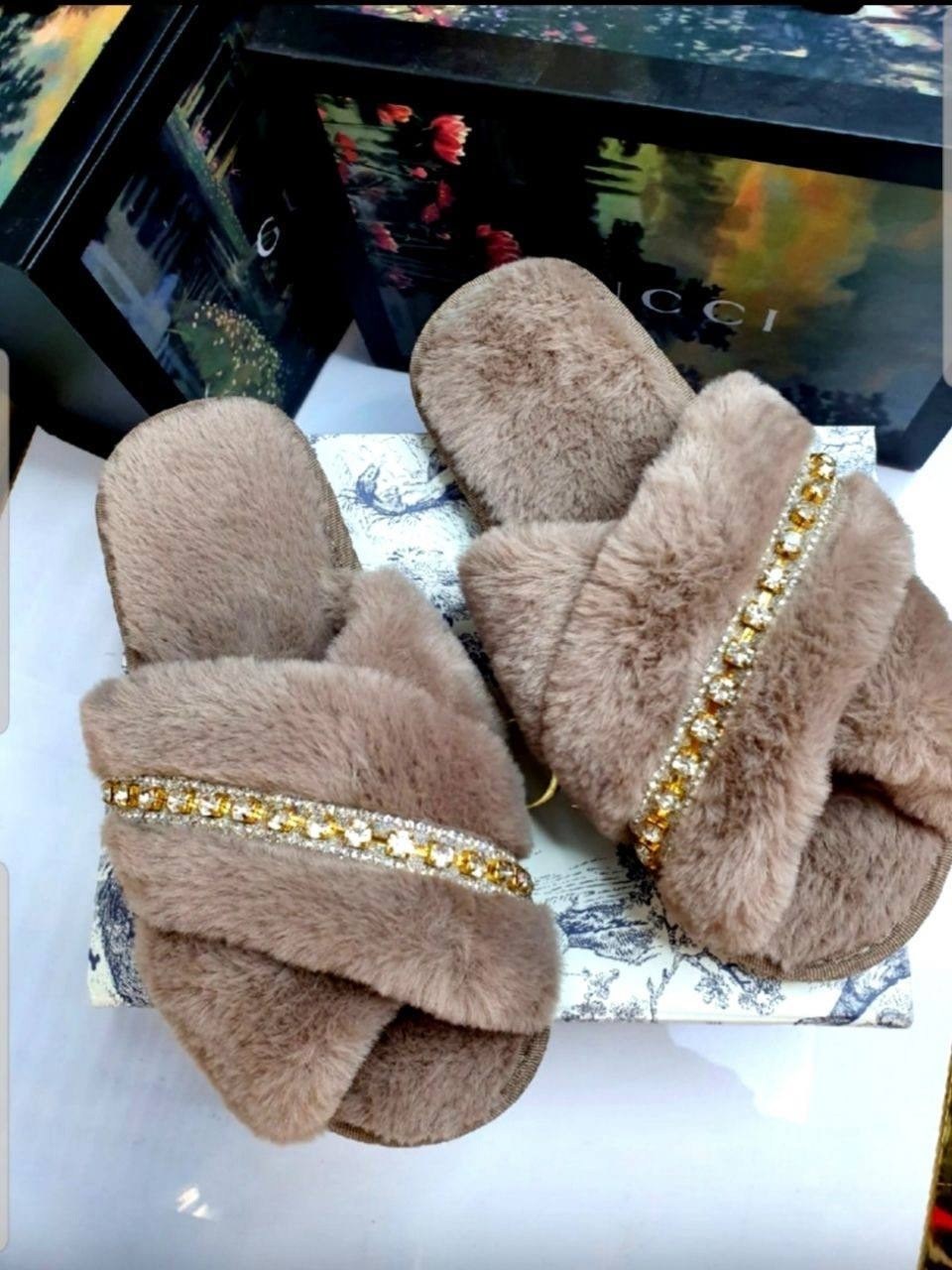 женские домашние тапочки,тапочки модные,,меховые тапочки,тапочки женские
