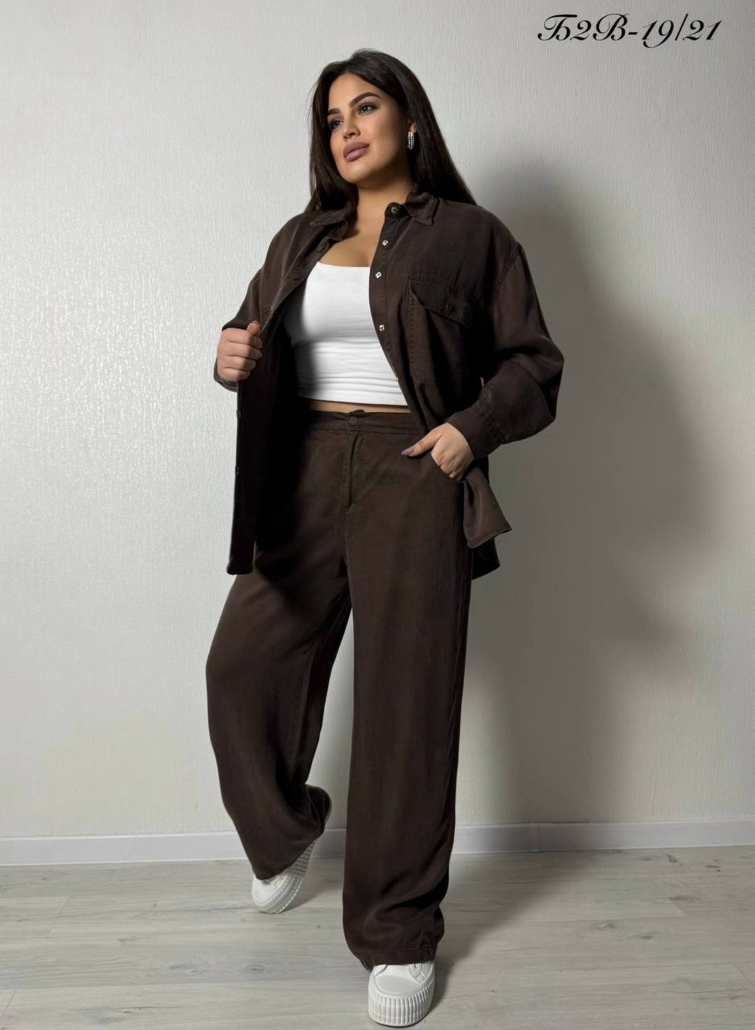 брючный костюм,костюм брючный с рубашкой,стильные костюмы,женский костюм,серый брючный костюм