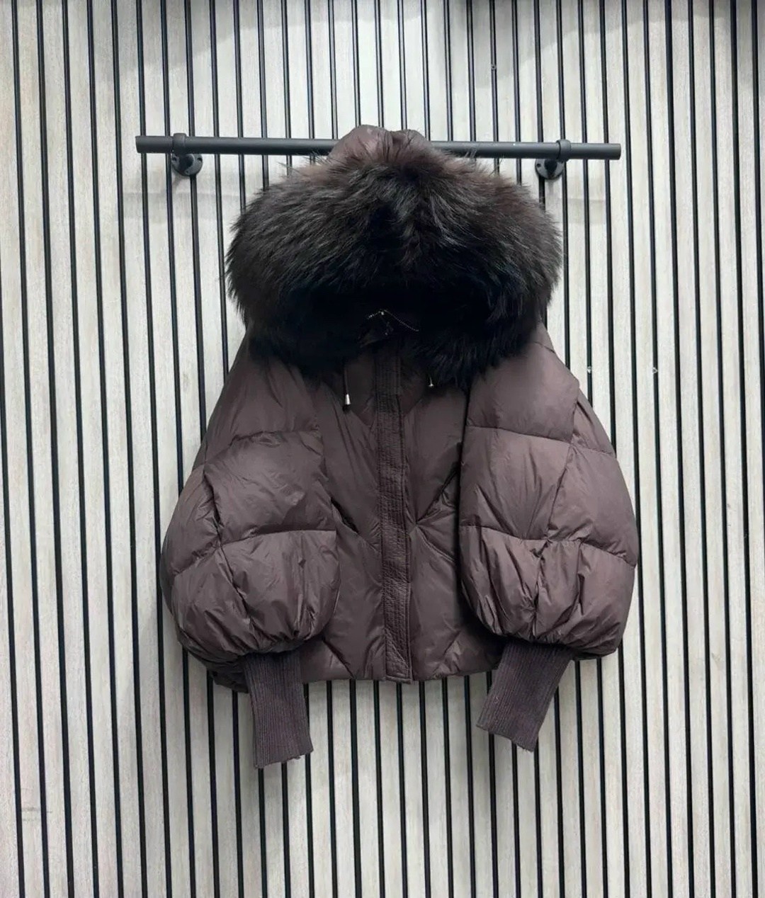 зимняя куртка с натуральным мехом лисицы,пуховик женский с натуральным мехом,пуховик с натуральным мехом,пуховик с мехом,женский пуховик с мехом