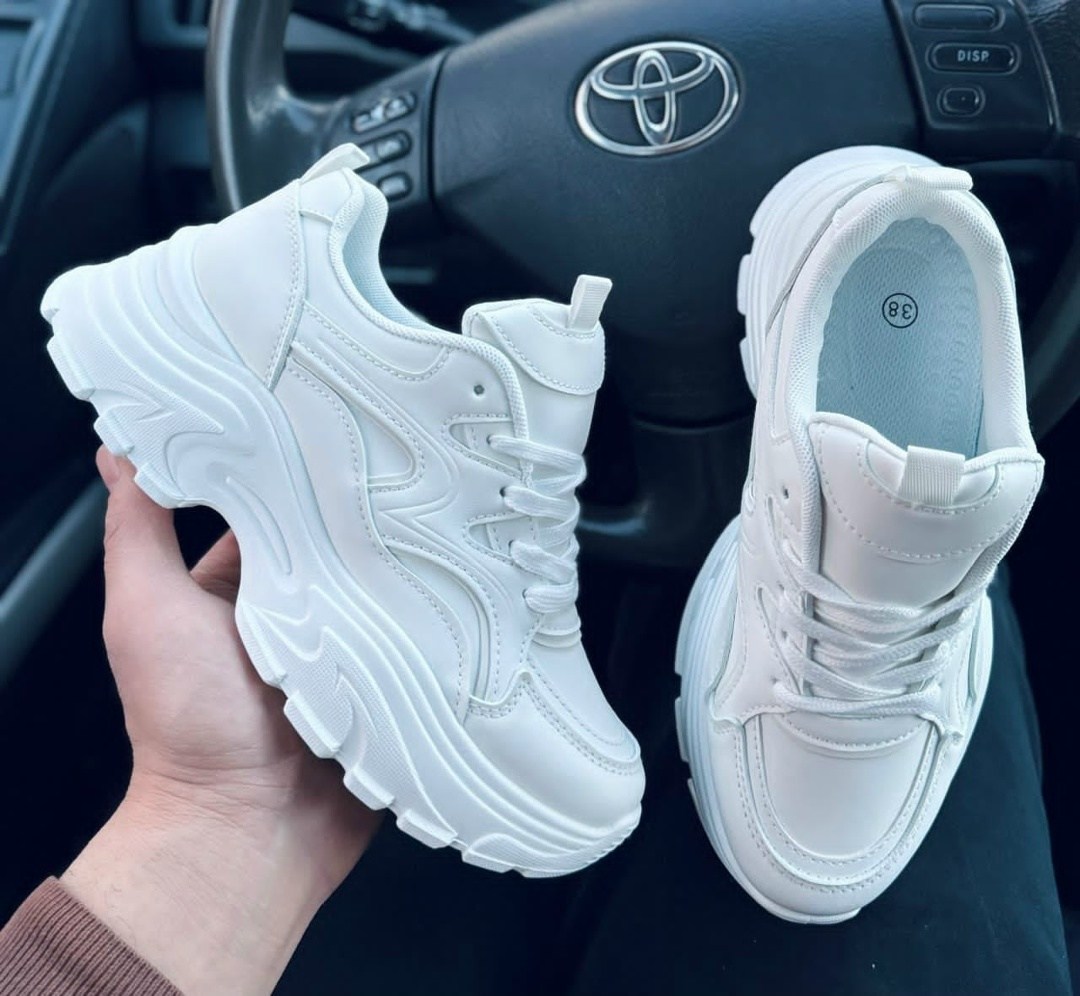 кроссовки на массивной подошве,кроссовки женские белые,кроссовки женские массивные,белые кроссовки,кроссовки белые женские на высокой подошве