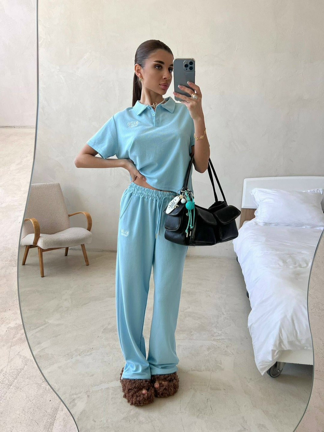 велюровый костюм,женские костюмы,костюм с брюками,женский спортивный костюм,костюм классический