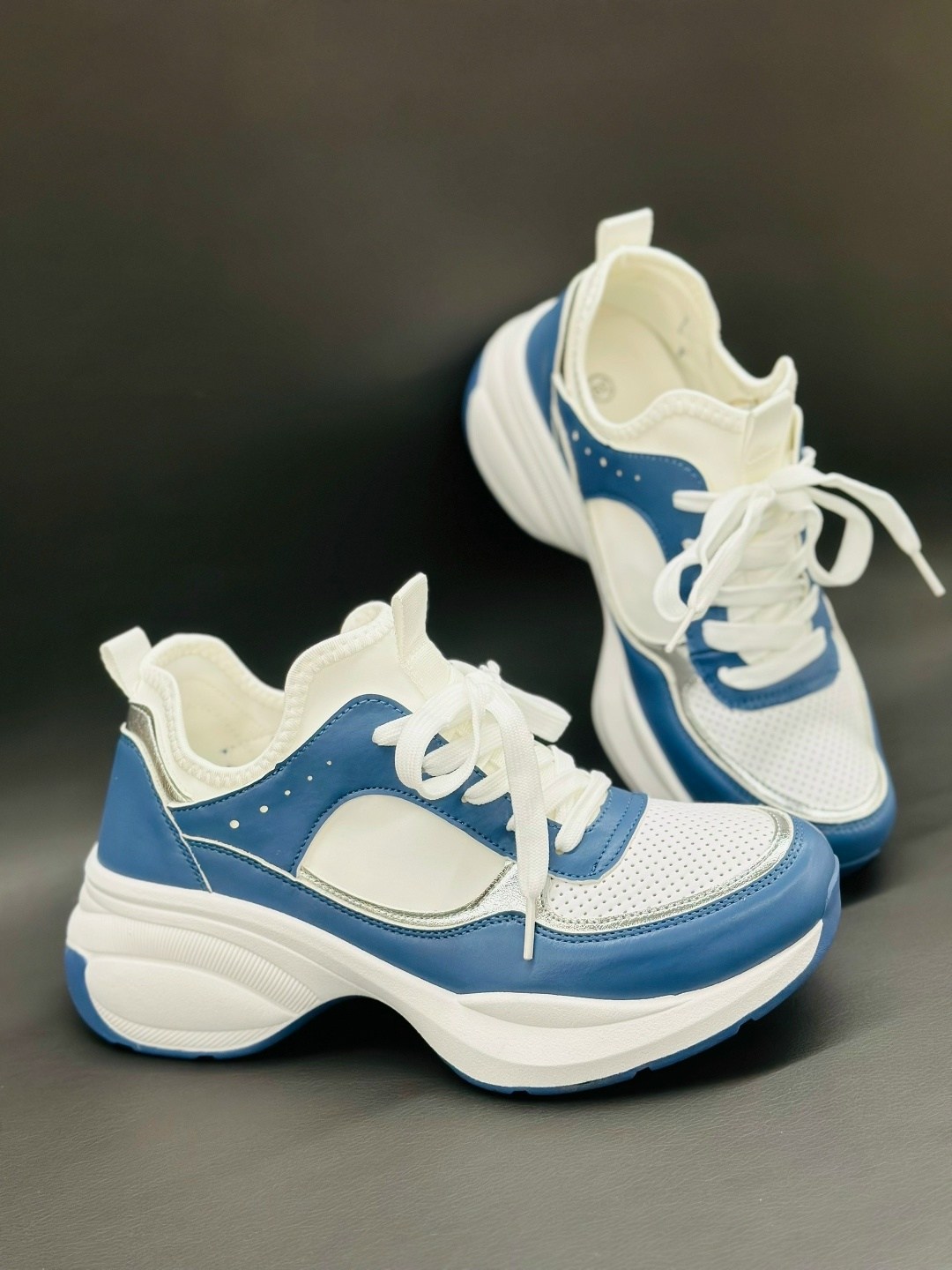 кроссовки женские,женские кроссовки белые,большие кроссовки,модные кроссовки,кроссовки на большой подошве