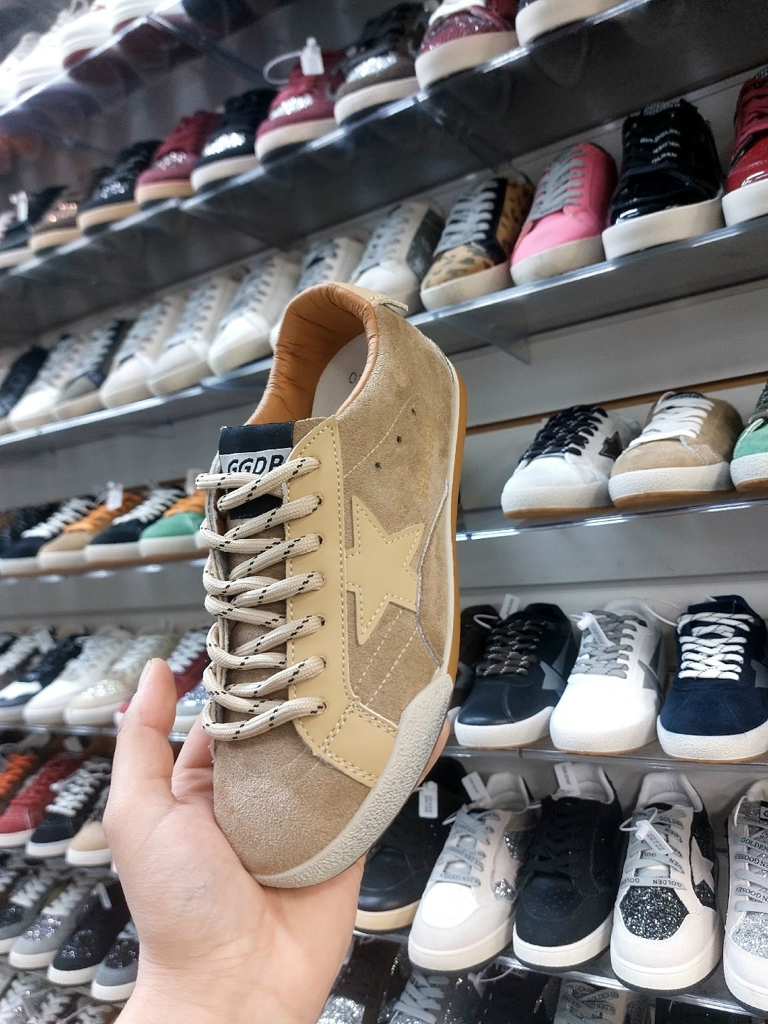 кроссовки golden goose ball-star low-top бежевый,golden goose кроссовки ball star коричневый,кроссовки golden goose,кроссовки super-star коричневый golden goose,кеды super-star classic golden goose ко