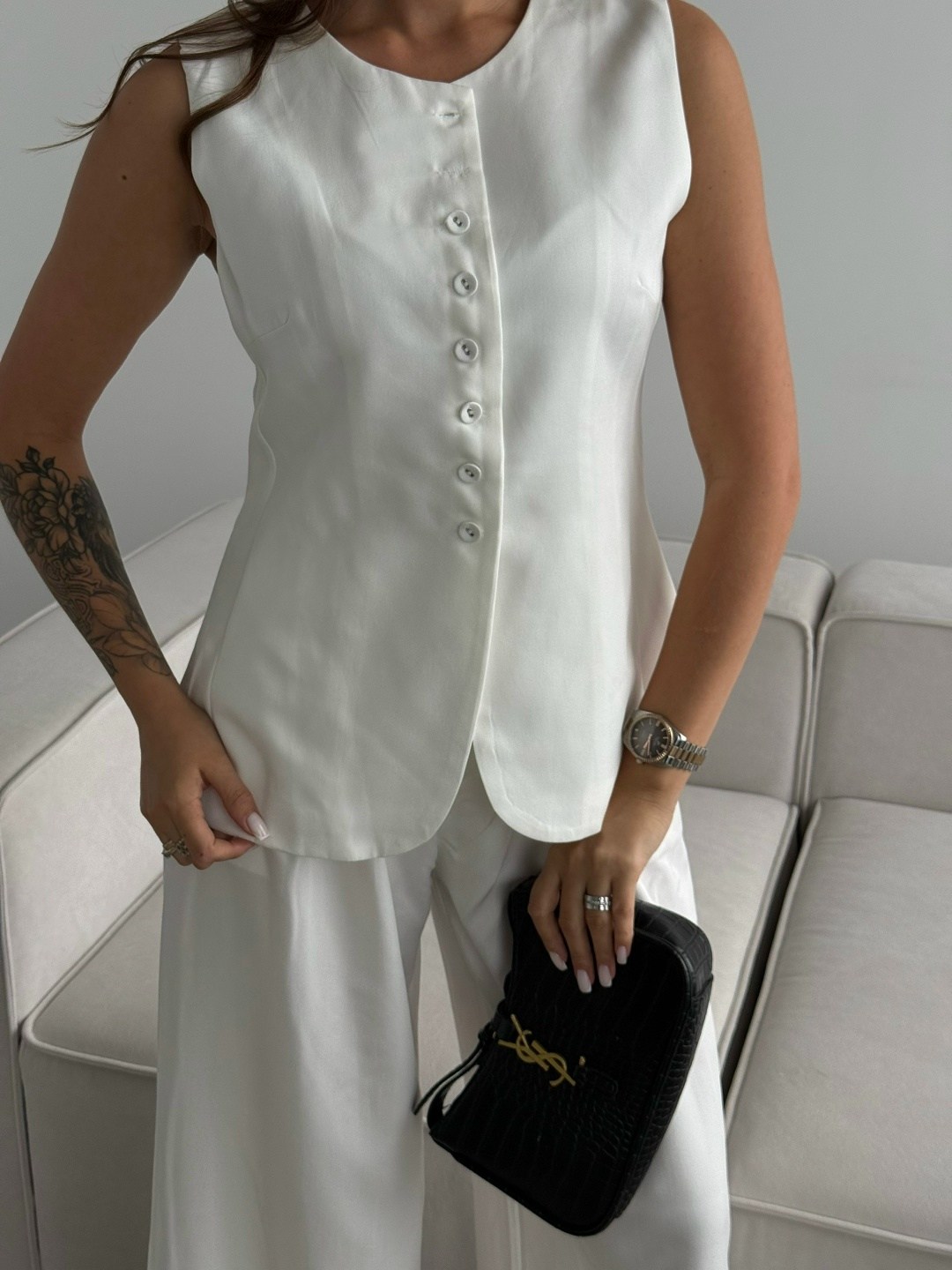 белый костюм,жилетка женская,приталенный жилет,жилет женский,женский костюм