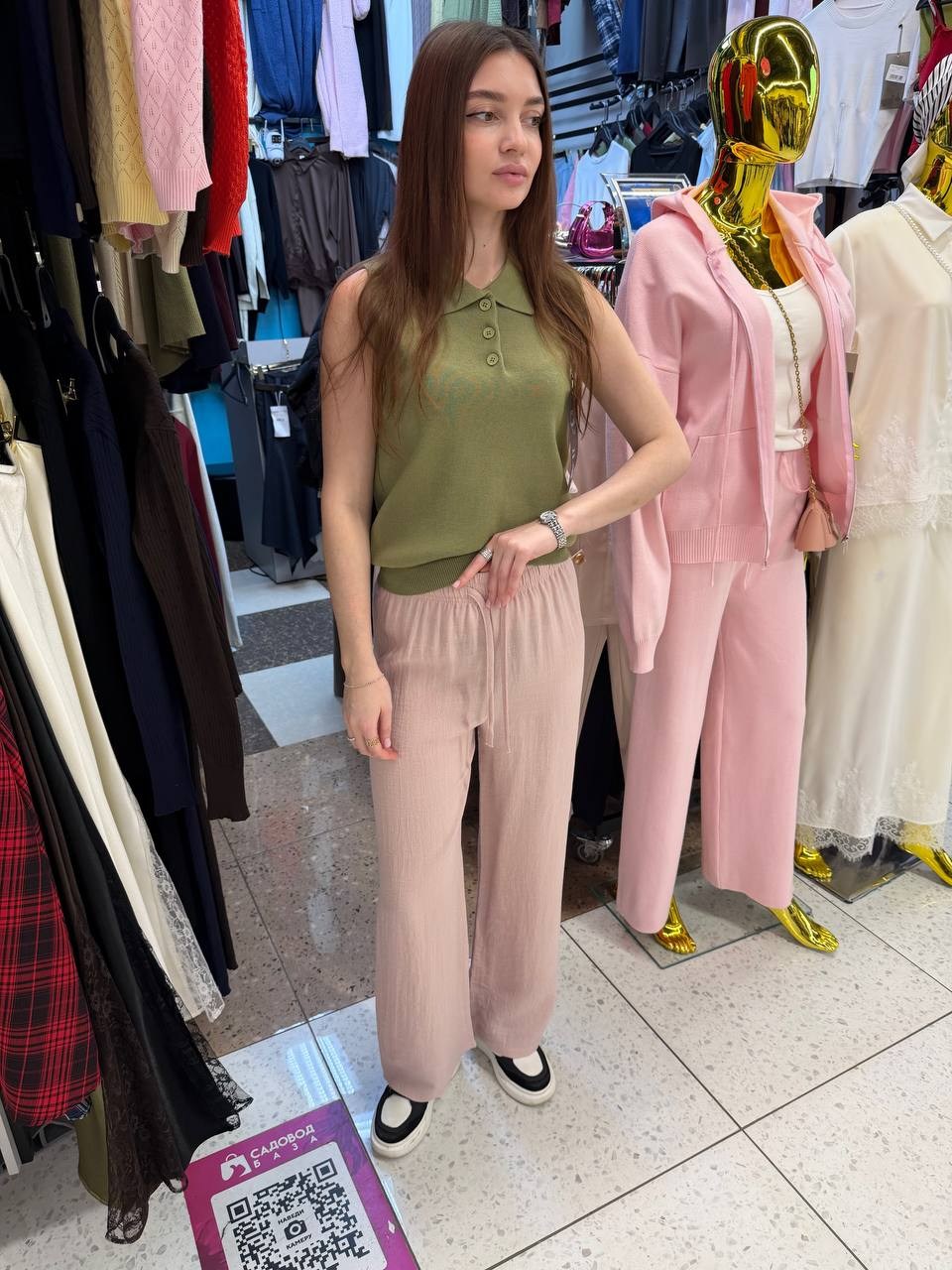 шелковые брюки палаццо,одежда брюки,костюм с брюками,брюки женские зеленые