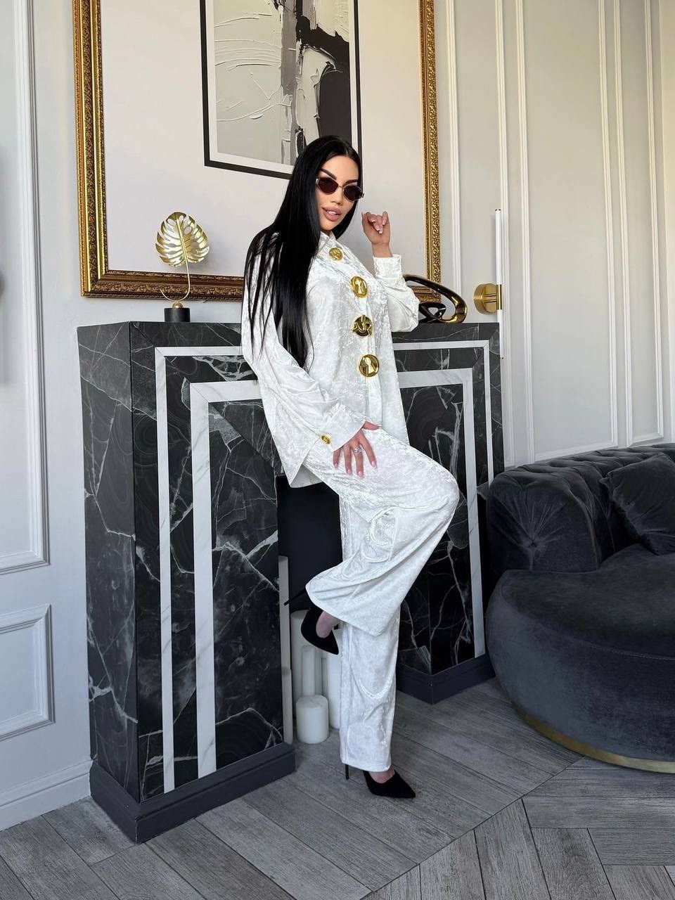 велюровый костюм,костюм брючный,бархатный костюм,бархатный женский костюм,костюмы женские брючные