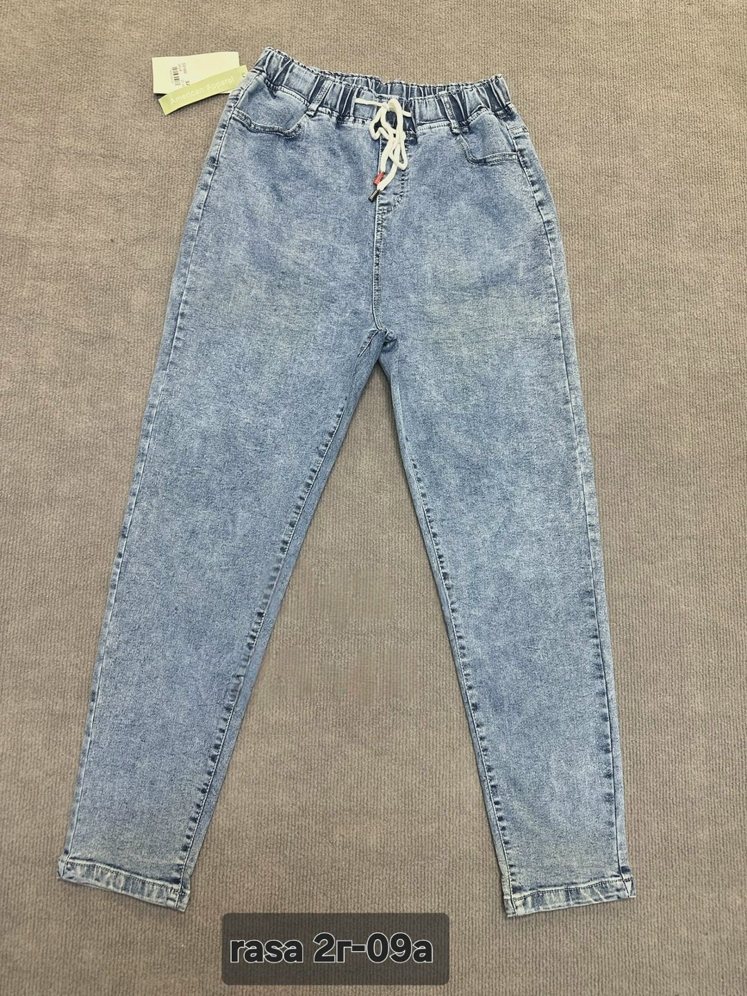 джинсы женские,одежда джинсы,джинсовые штаны,джинсы мом женские,женские джинсы бананы