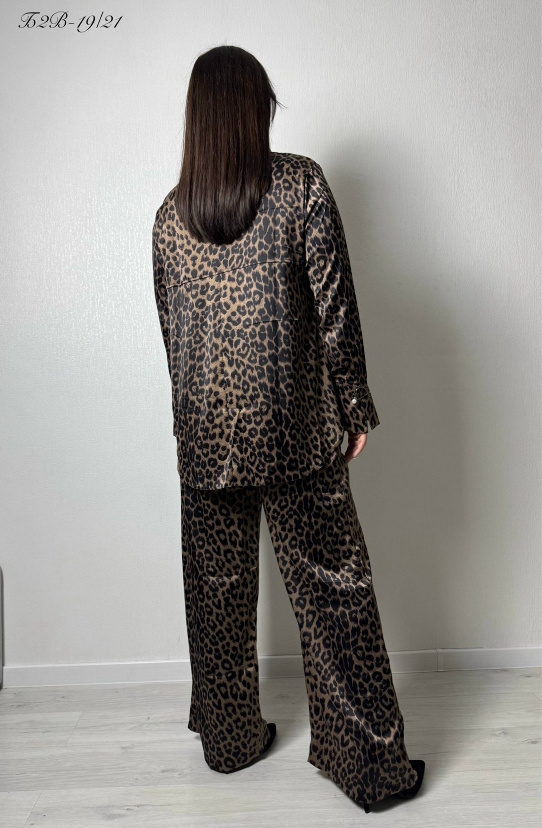костюм леопардовый,костюм с юбкой,элегантные брюки,костюм с леопардовым принтом,женский костюм