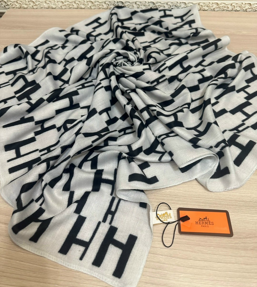 женский платок,платки шарф,шелковый платок,платок chanel,шарфы для женщин