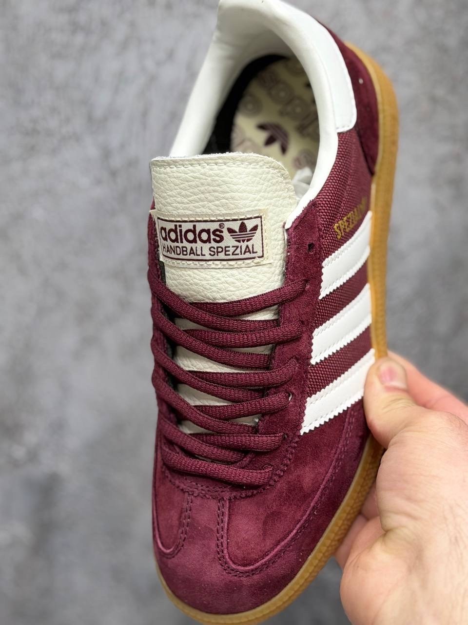 adidas originals handball spezial,кроссовки adidas originals handball spezial,adidas handball spezial,adidas handball spezial sporty & rich shadow red,кроссовки adidas handball spezial
