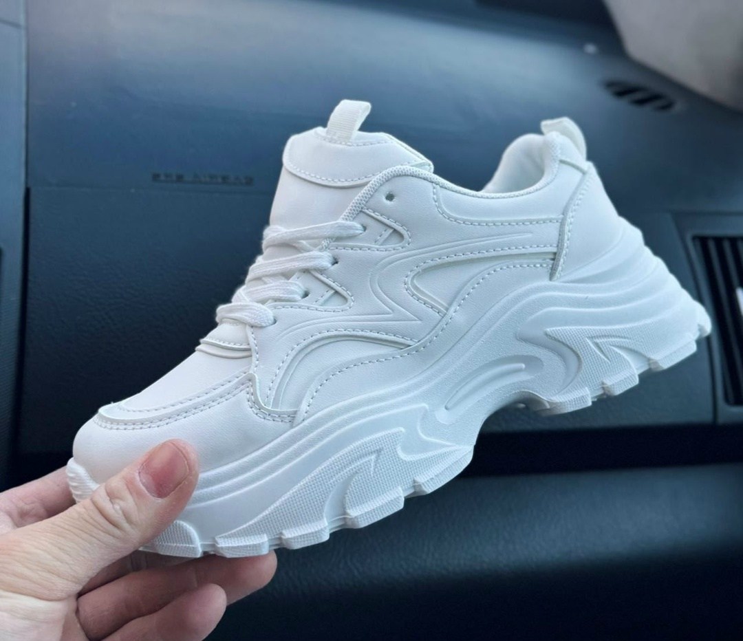 кроссовки на массивной подошве,кроссовки женские белые,кроссовки женские массивные,белые кроссовки,кроссовки белые женские на высокой подошве