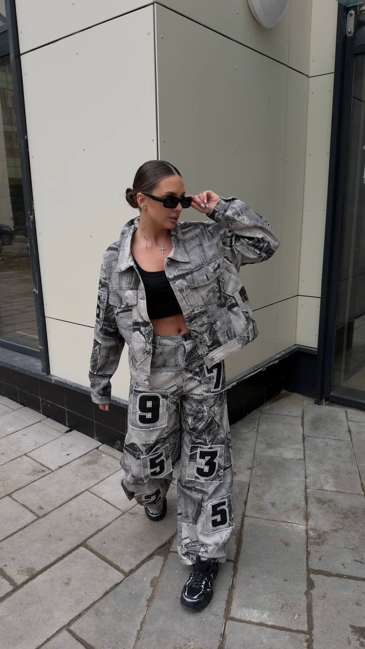 костюм женский,модные образы,спортивные костюм,женские брючные костюмы,костюм