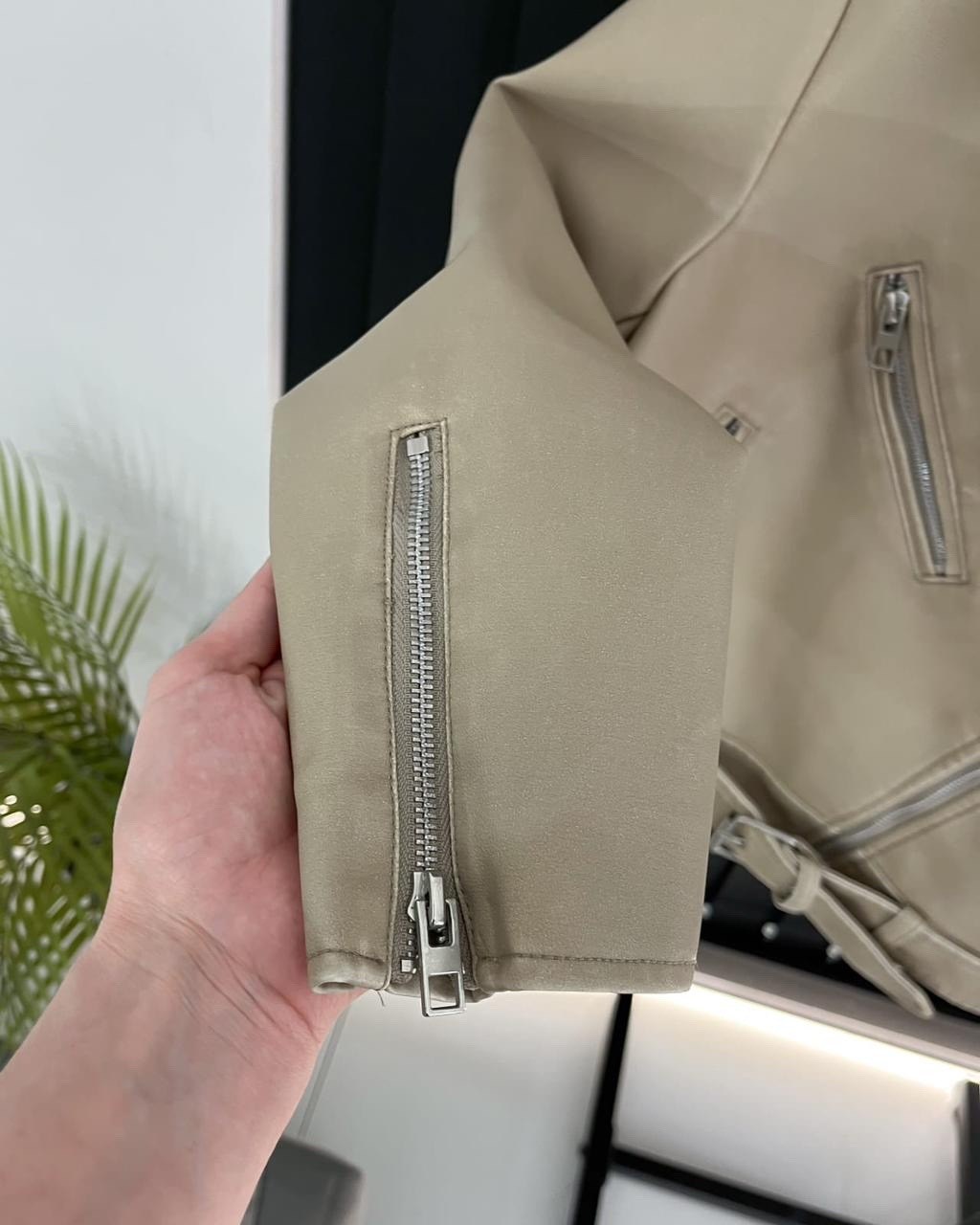 женская укороченная куртка из искусственной кожи,куртка кожаная,куртка косуха,куртка косуха кожаная,косуха