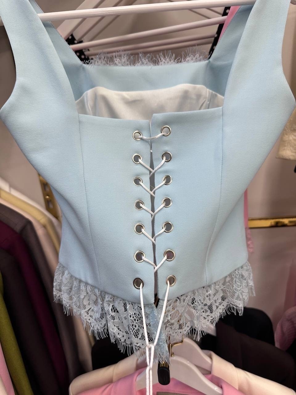 майка с кружевами,топ с кружевом,топ в бельевом стиле,шелковый топ,топ шелковый с кружевом