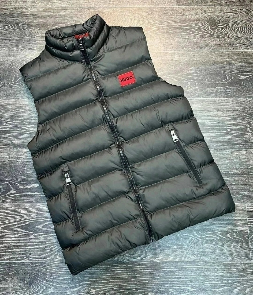 жилетка хуго босс мужская,мужская жилетка,жилет,жилетка хуго босс,жилетка утепленная мужская