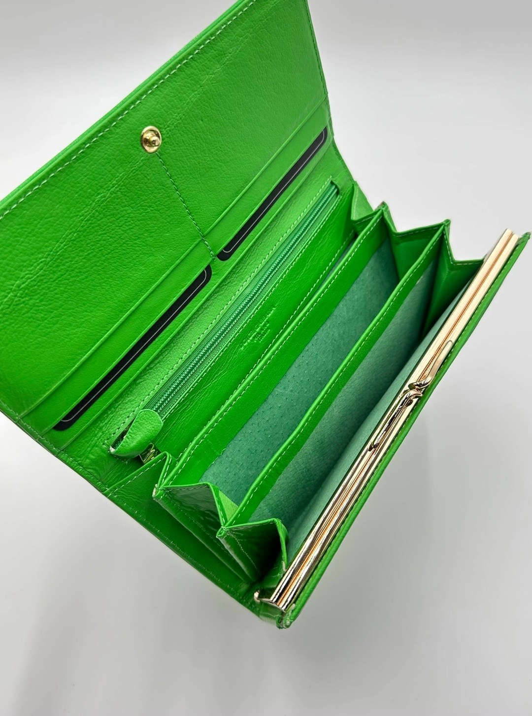 кошелек дольче габбана,красный кошелек дольче габбана,женские кошельки,кошелек d&g лакированный,клатч