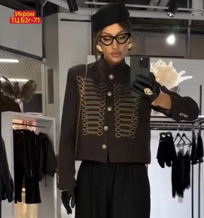 куртка милитари valentino,жакет,жакет в гусарском стиле,куртка в стиле милитари,жакет balmain гусарский