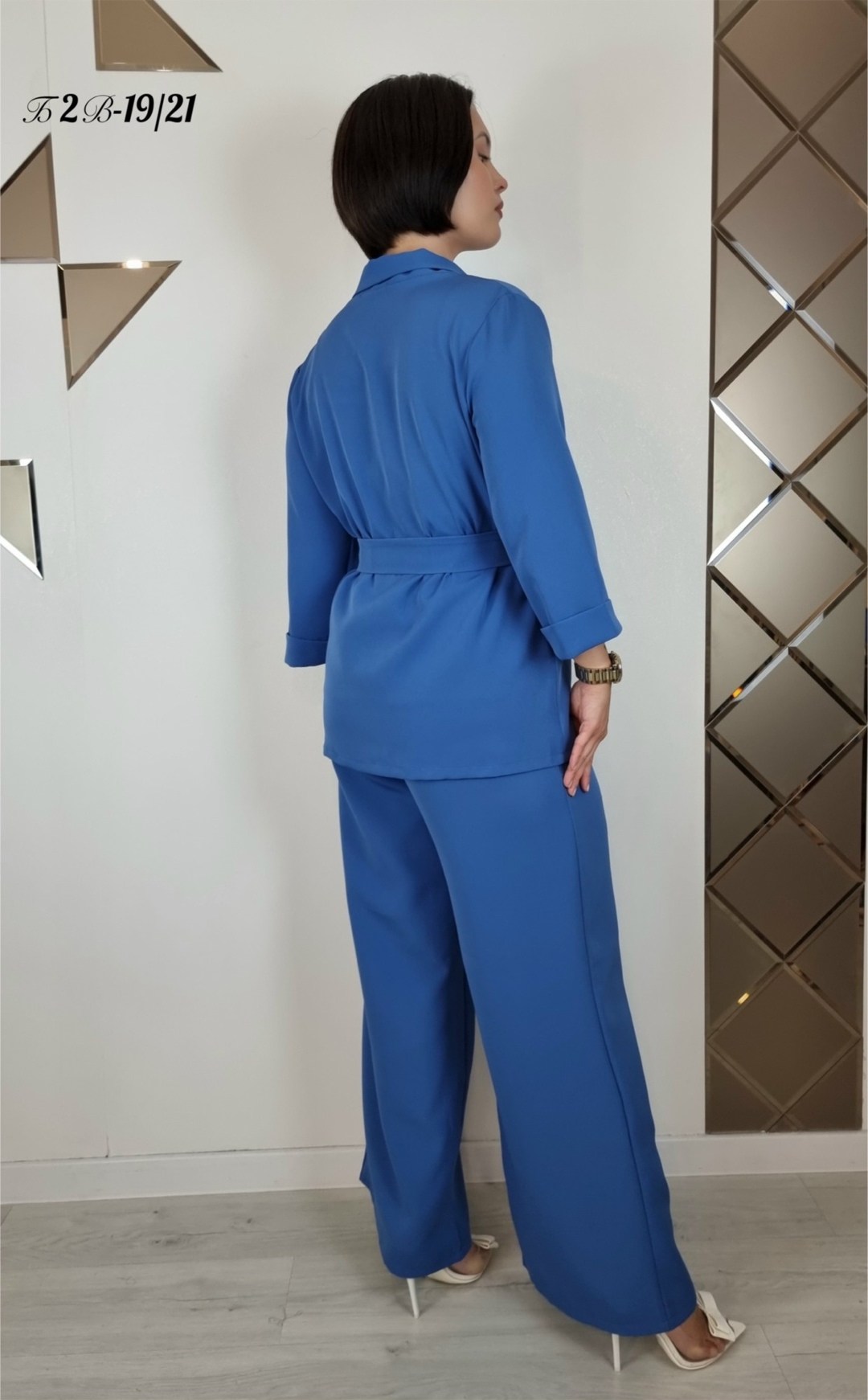 брючный костюм anastasia 950 васильковый синий,костюм брючный,брючные костюмы женские,костюм брючный синий,костюм женский брючный синий электрик