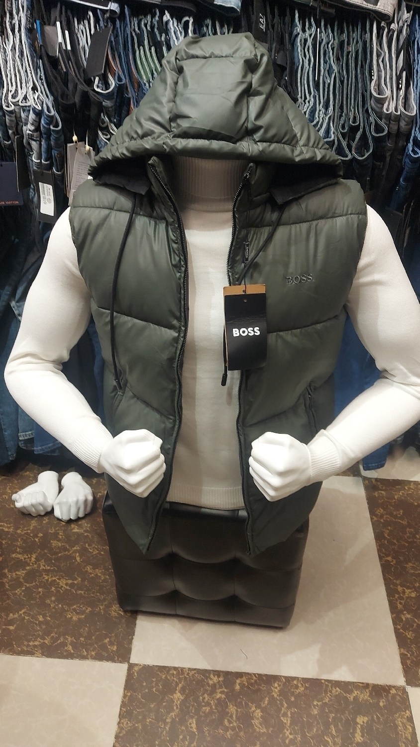 жилет мужской,жилетка мужская,безрукавка мужская,жилет мужской утепленный,жилет