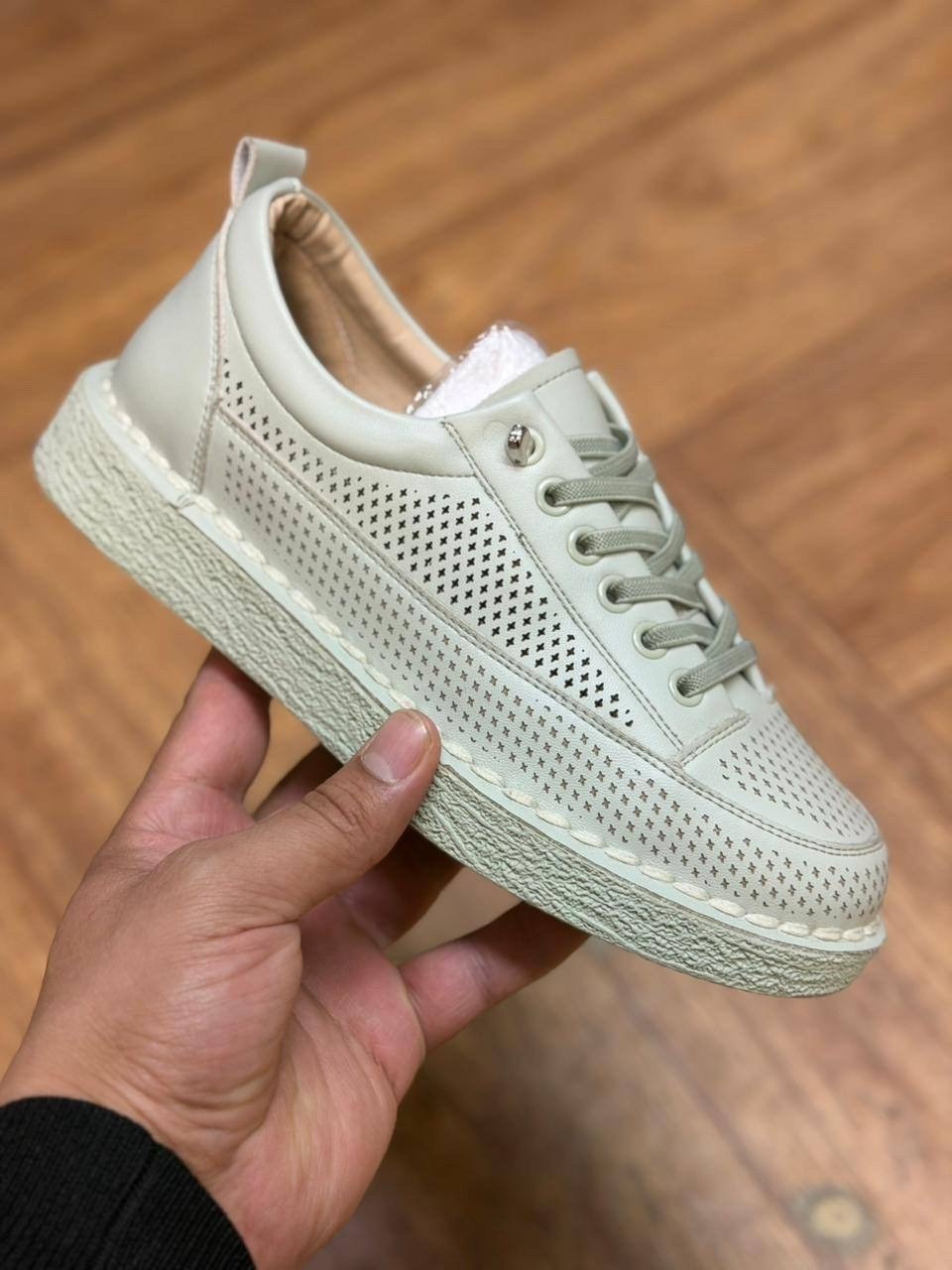 , женская,полуботинки женские,женские кроссовки,обуви