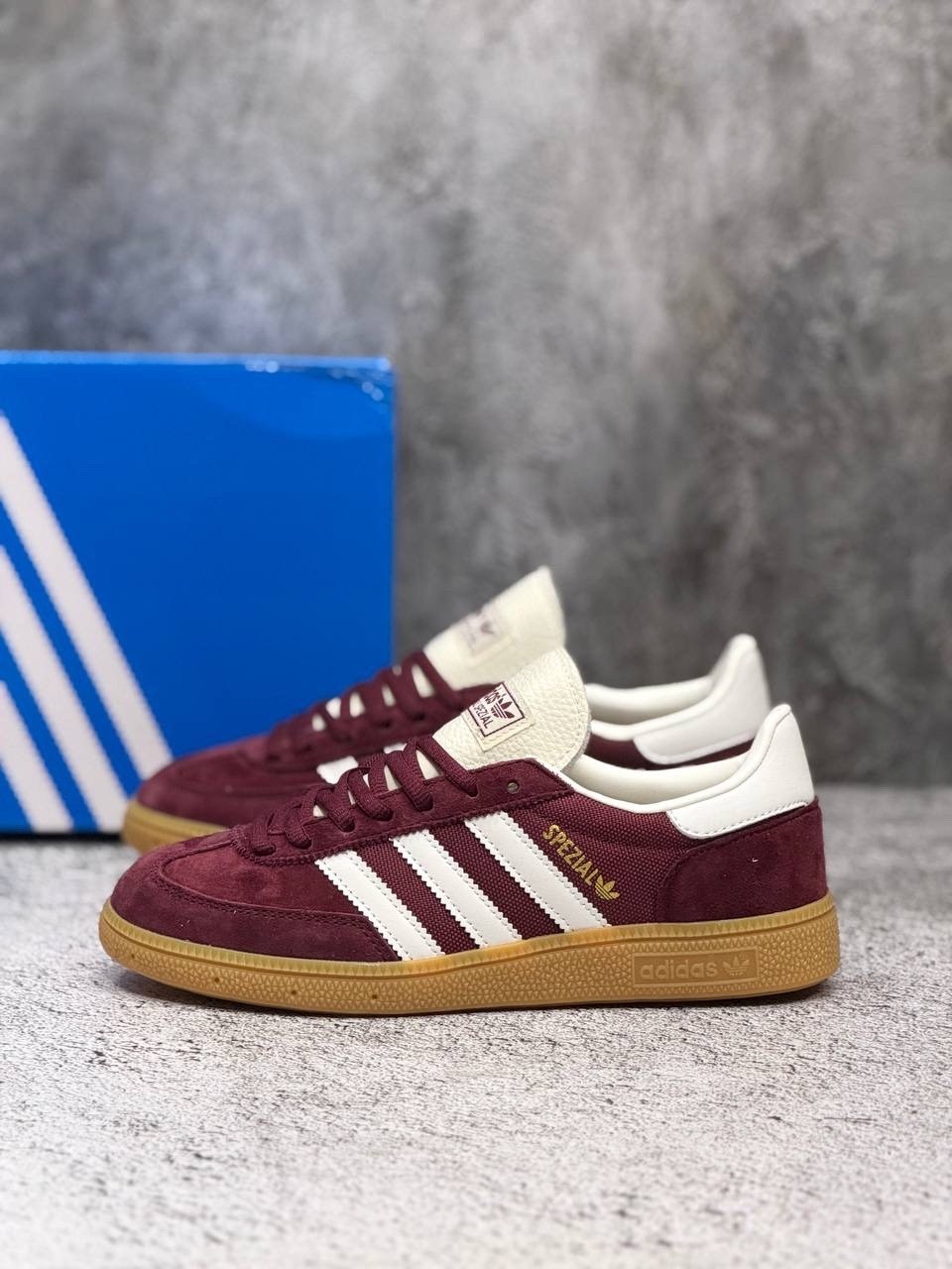 adidas originals handball spezial,кроссовки adidas originals handball spezial,adidas handball spezial,adidas handball spezial sporty & rich shadow red,кроссовки adidas handball spezial