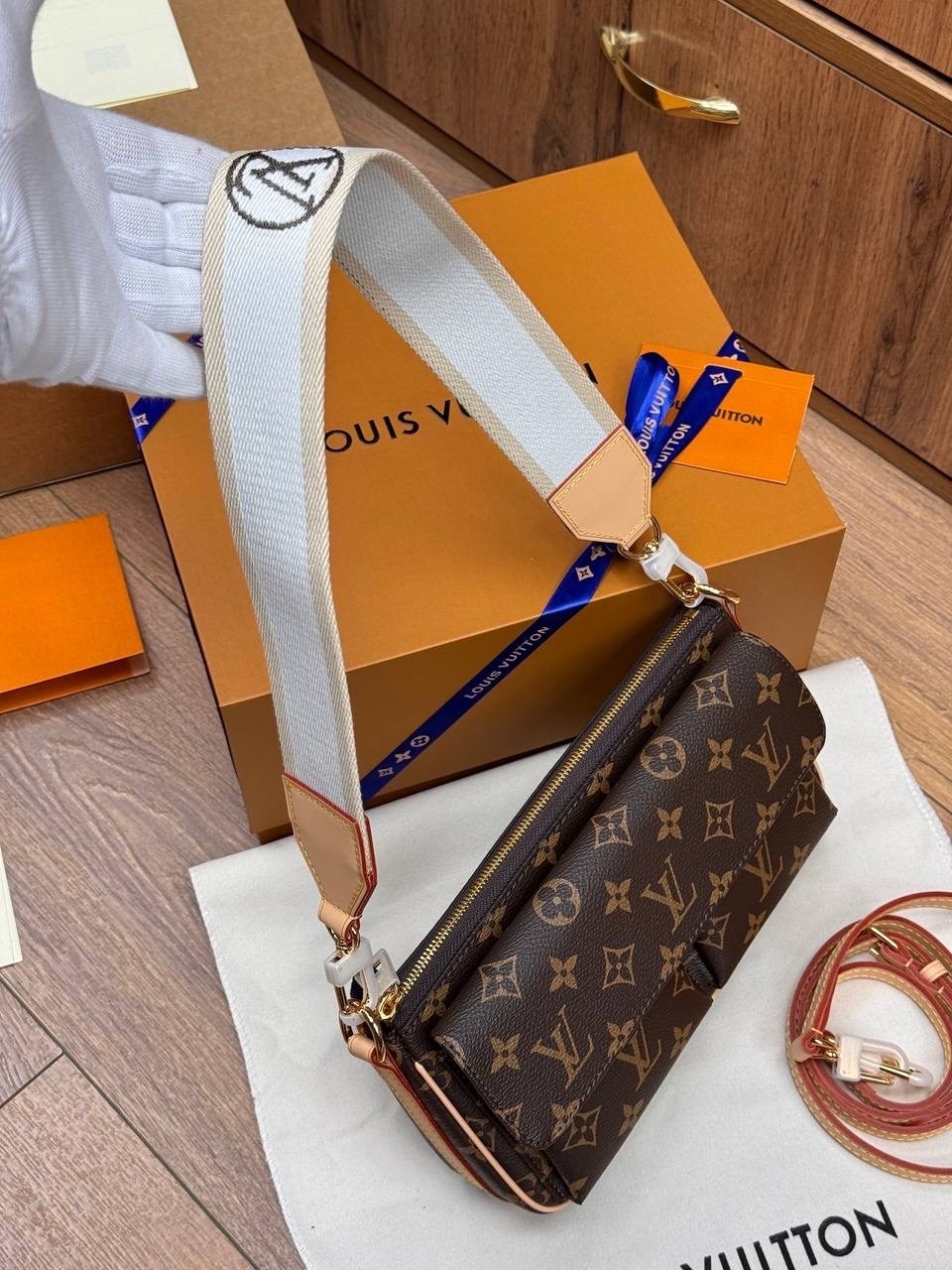louis vuitton сумка на плечо,сумка женская louis vuitton,cумка louis vuitton,луи виттон сумка,сумка клатч женская louis vuitton