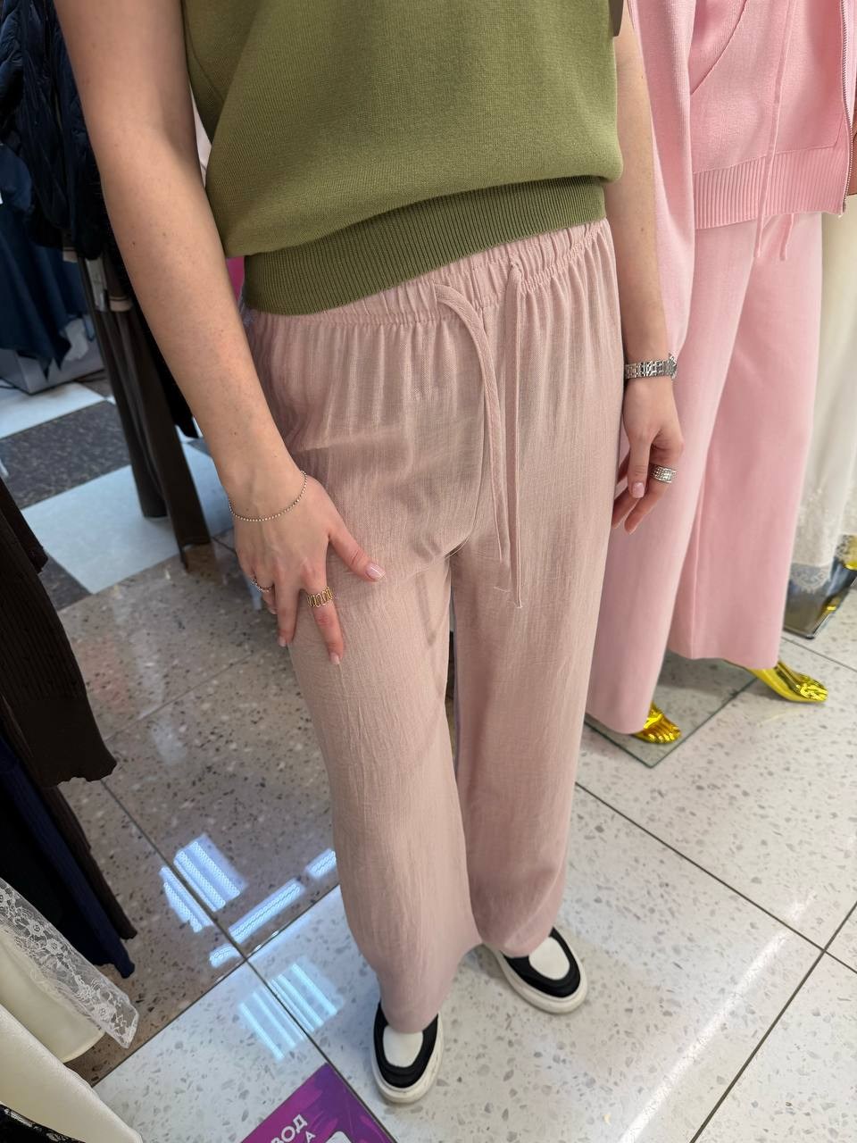 шелковые брюки палаццо,одежда брюки,костюм с брюками,брюки женские зеленые