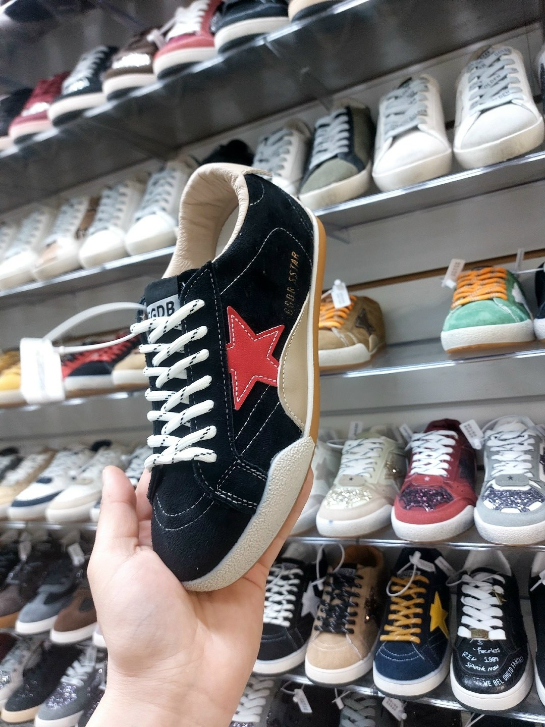кроссовки golden goose,кеды golden goose,,golden goose sneakers,черные женские кроссовки и кеды golden goose deluxe brand
