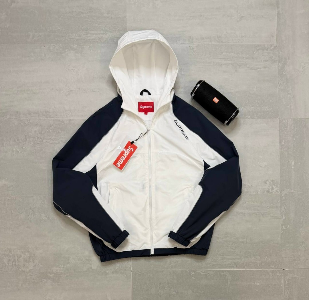 supreme supreme,ветровка supreme,supreme красная куртка,куртка суприм,светоотражающая куртка supreme