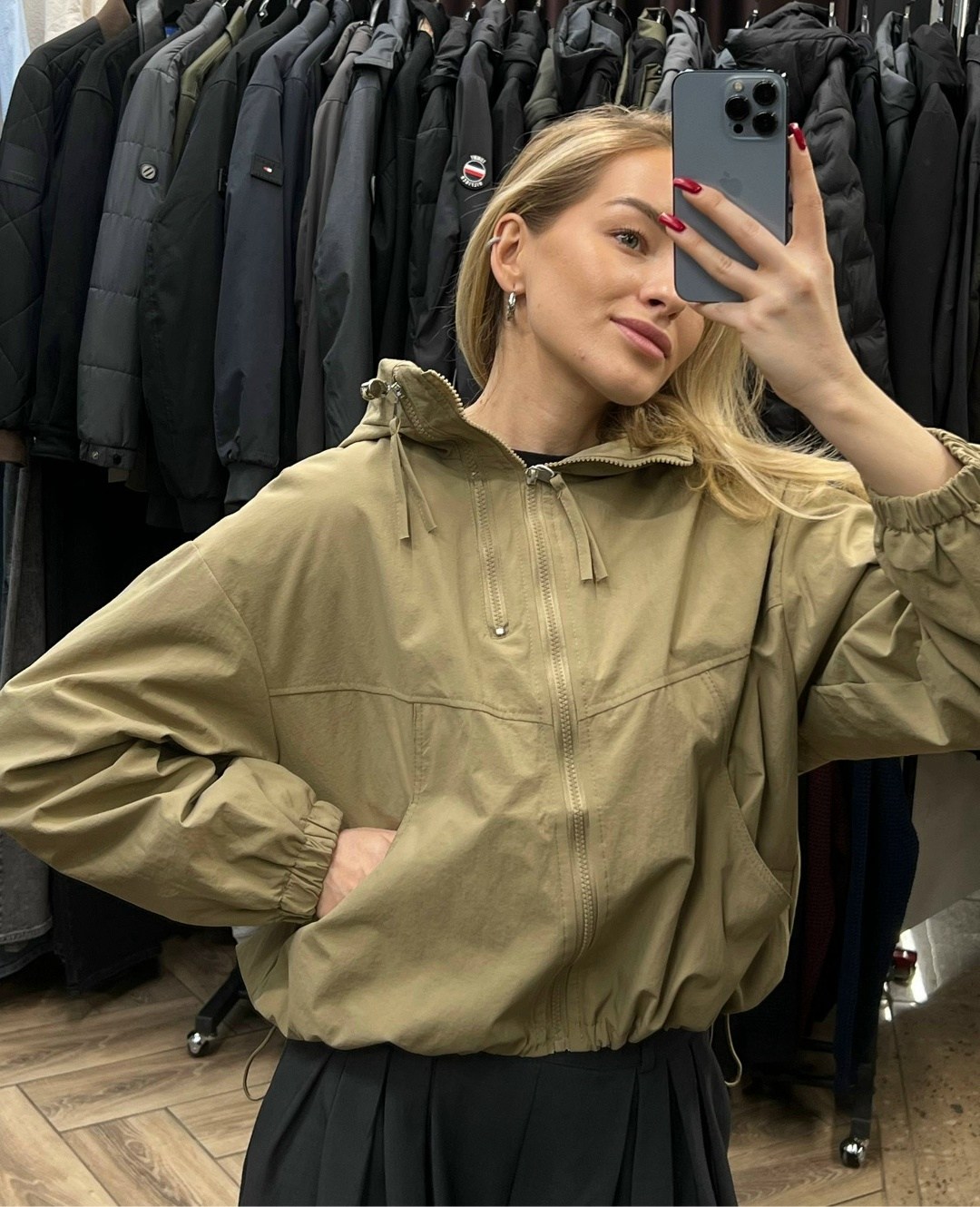 повседневная куртка,куртка модная,легкая куртка,куртка женская,ветровка