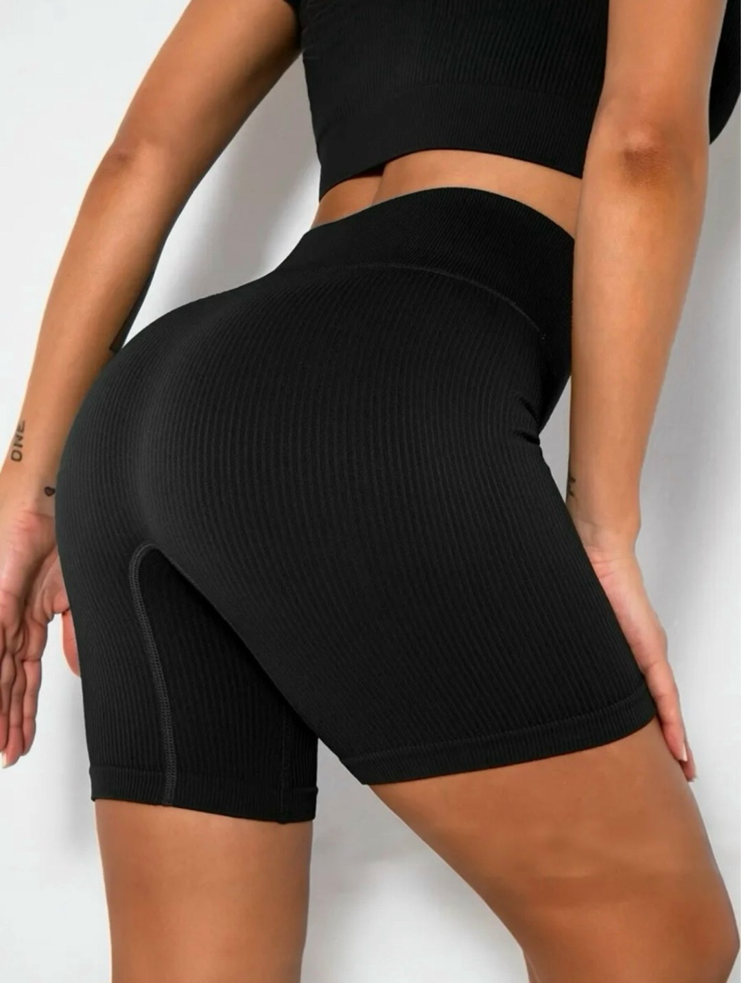 женские велосипедки в рубчик,спортивные шорты с высокой талией,шорты для фитнеса в рубчик,короткие велосипедки женские,велосипедки шорты для спорта