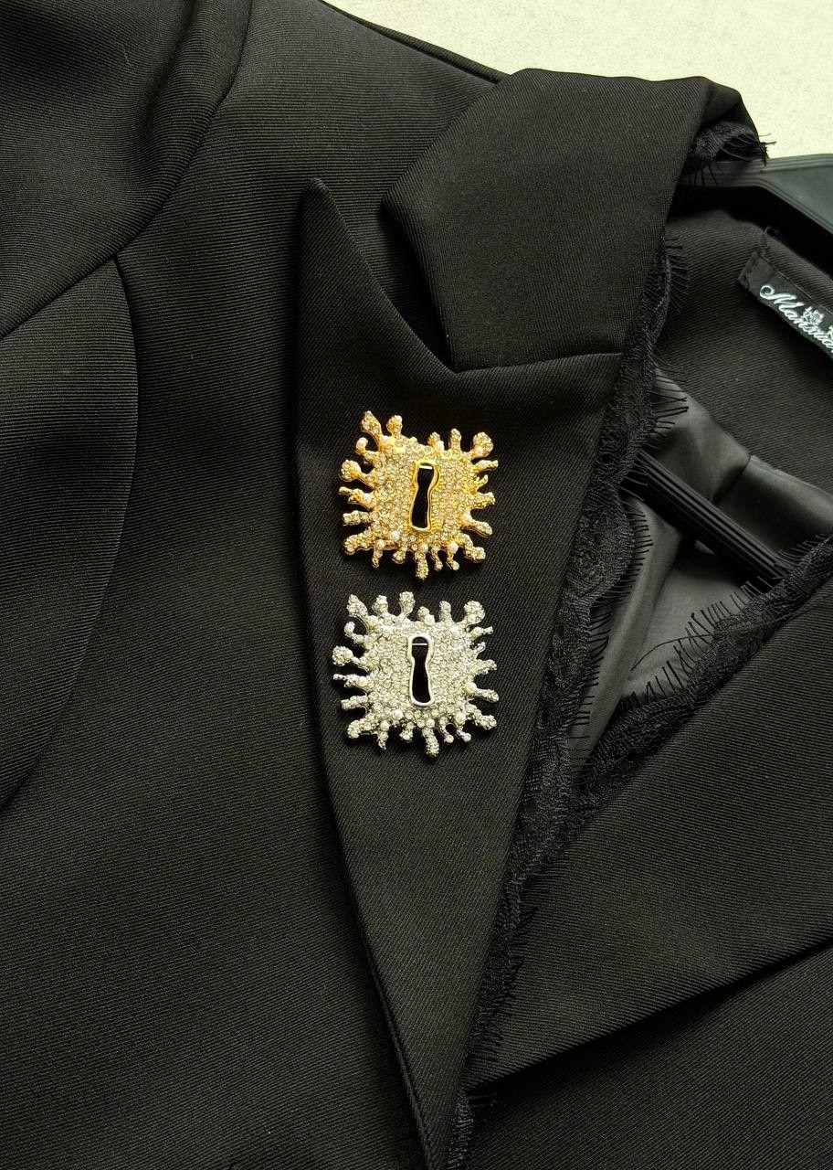 металлическая брошь,серьги в образе schiaparelli размер 5 см,брошь,винтажная брошь,квадратные алмазные серьги с замочной скважиной