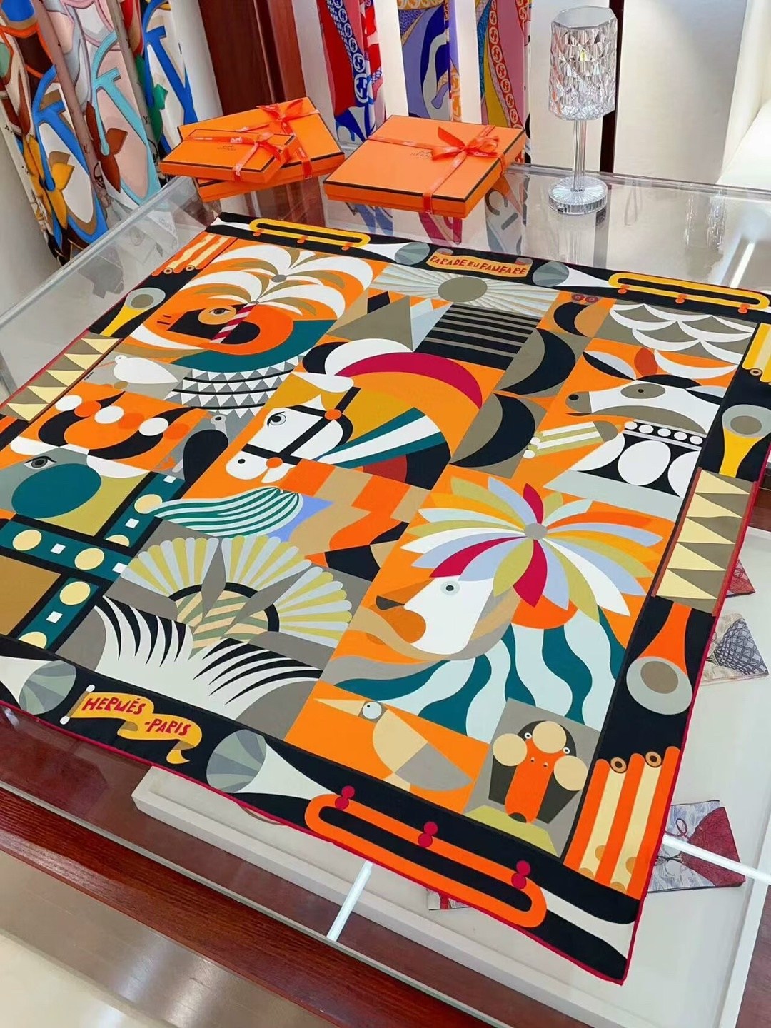 шарф louis vuitton,платок louis vuitton,платок луи виттон,луи витон платок,брендовые женские