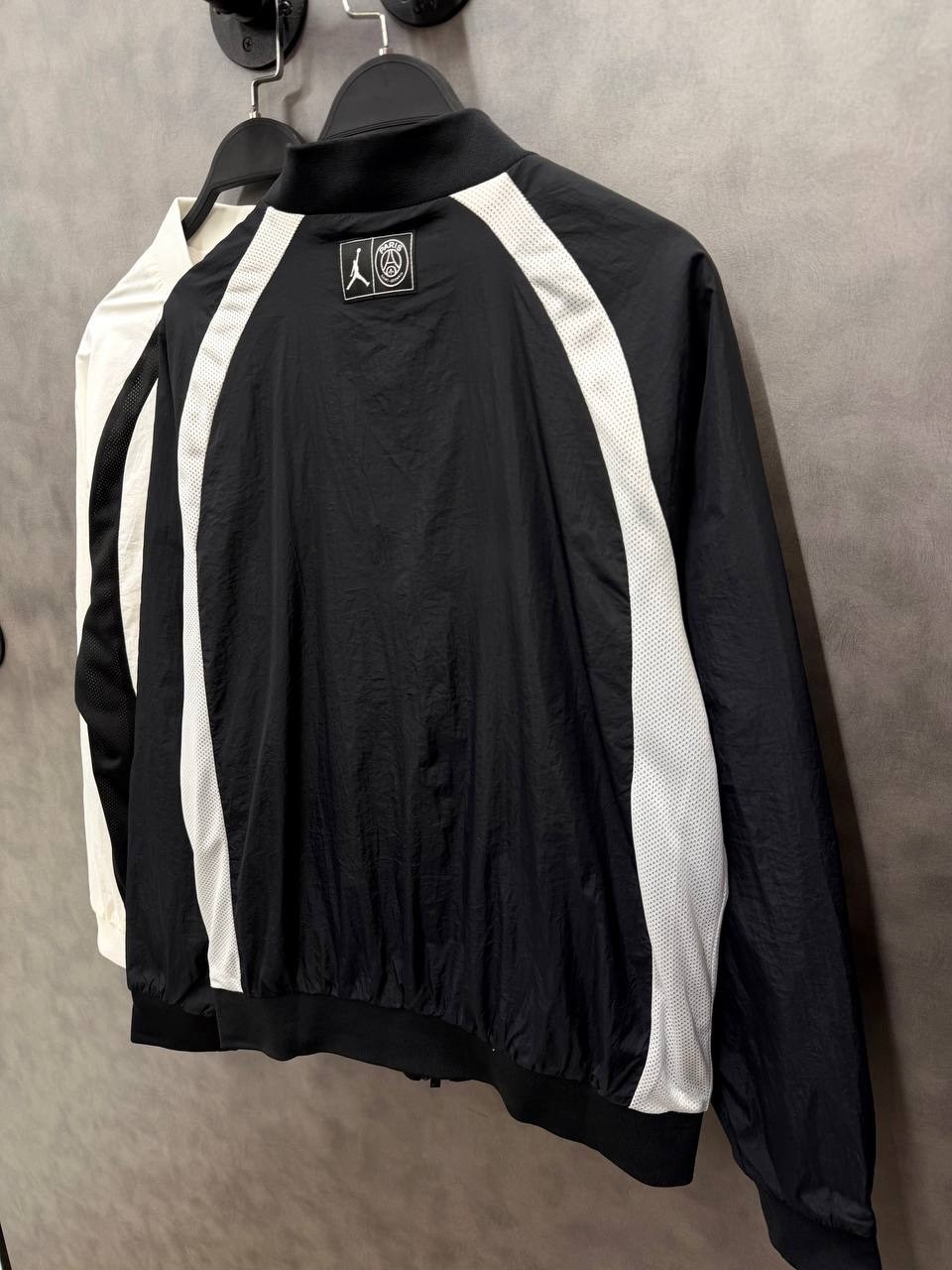 ветровка jordan psg,чёрная jordan psg ветровка,ветровка бомбер мужская,мужская куртка бомбер,jordan psg