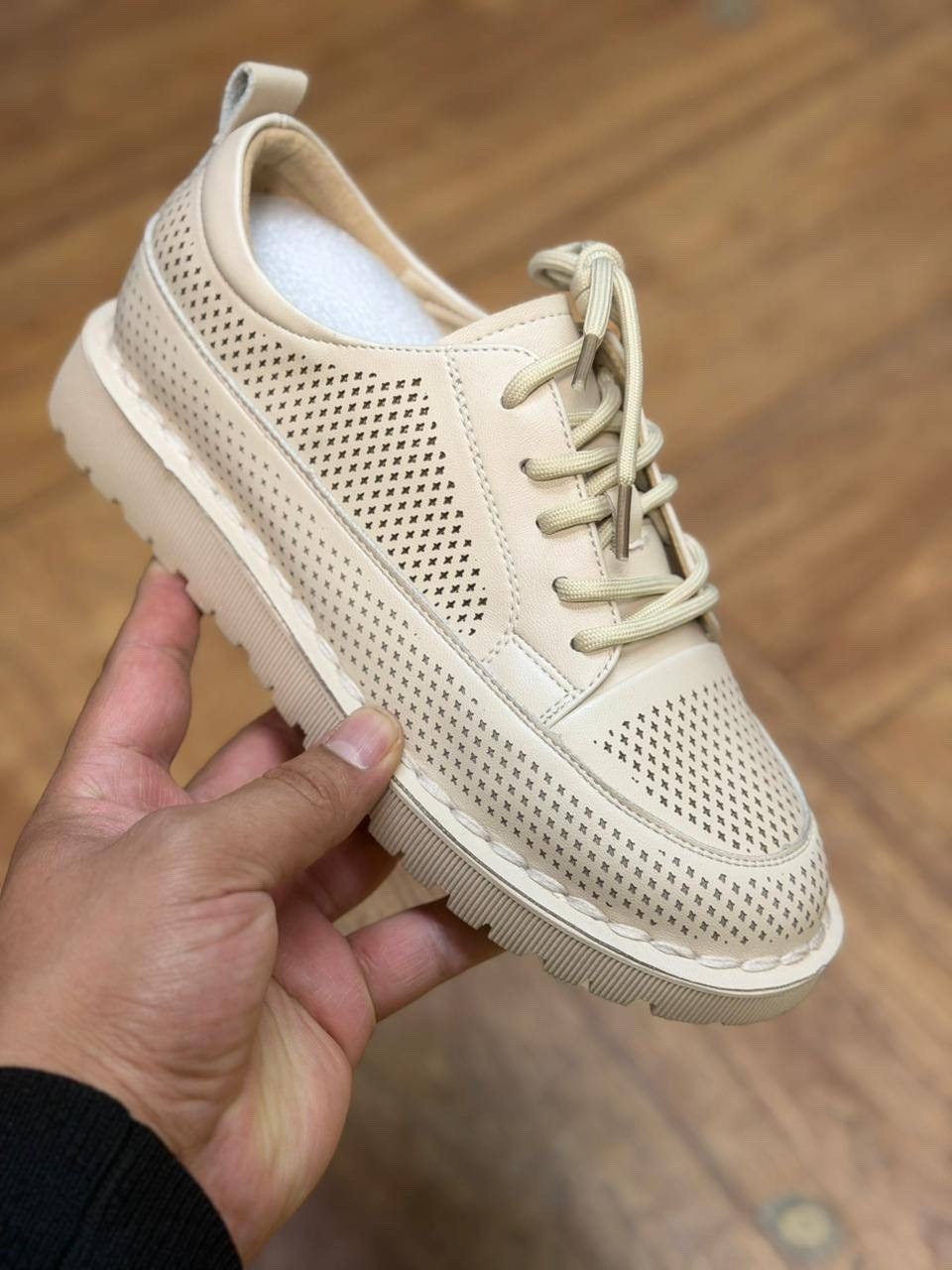 , женская,полуботинки женские,женские кроссовки,обуви