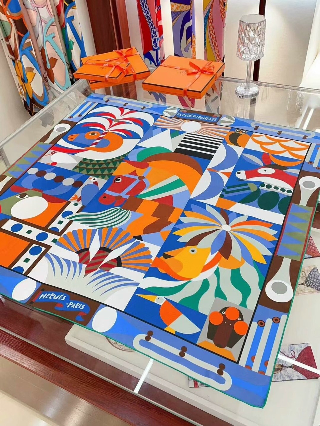 шарф louis vuitton,платок louis vuitton,платок луи виттон,луи витон платок,брендовые женские