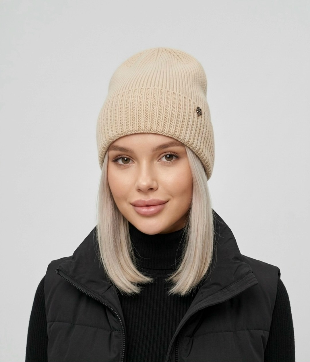 шапка женская,шапка,белая шапка,шапка бини,женская шапка бини