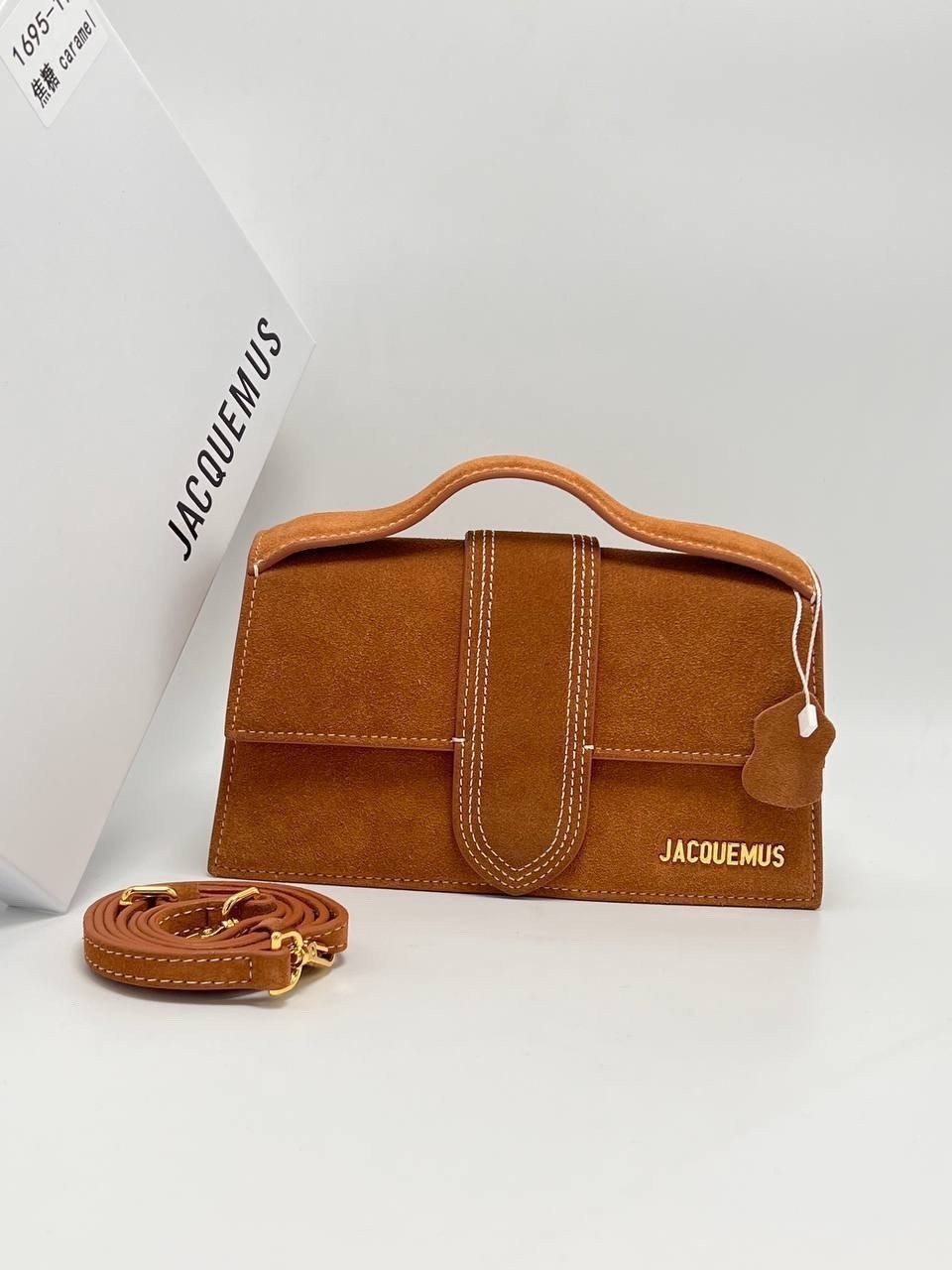 сумка jacquemus,сумка женская jacquemus,сумка jacquemus le grand bambino,jacquemus сумка на плечо,замшевая сумка