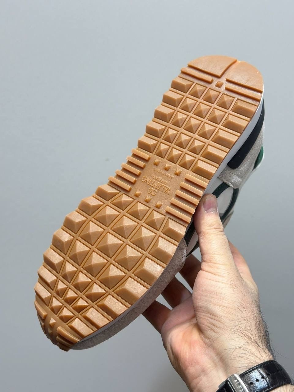 valentino кроссовки,кроссовки valentino мужские,кроссовки для мужчин,кроссовки валентино,кроссовки valentino garavani