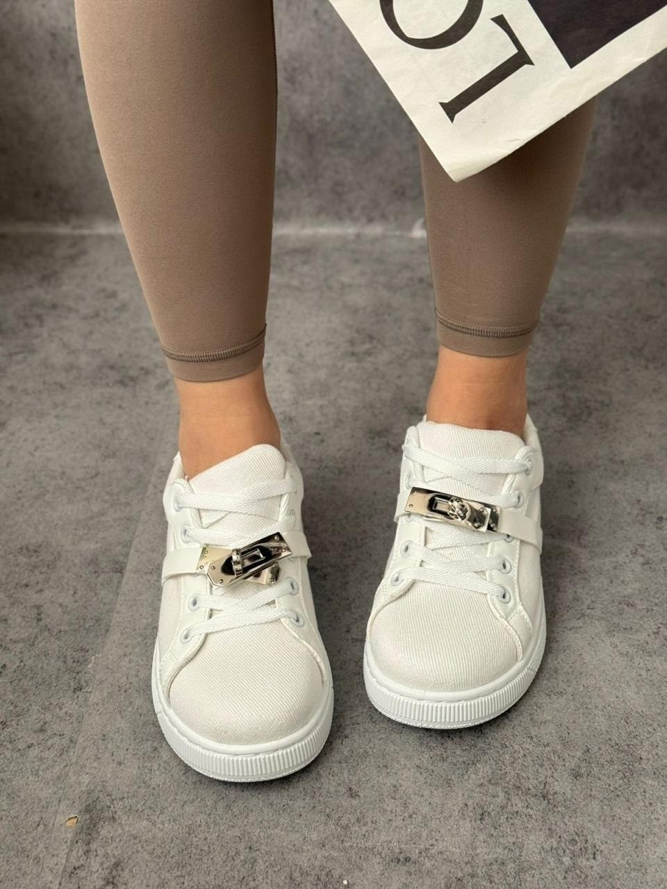 ,женские кроссовки,кеды женски,белые женские кроссовки,спортивная