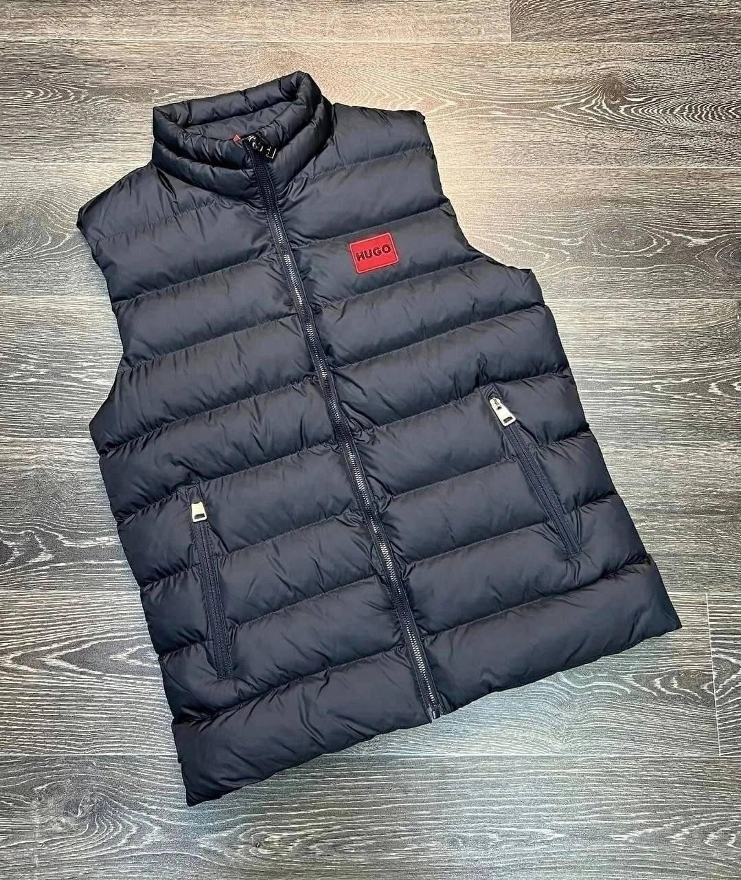 жилетка хуго босс мужская,мужская жилетка,жилет,жилетка хуго босс,жилетка утепленная мужская