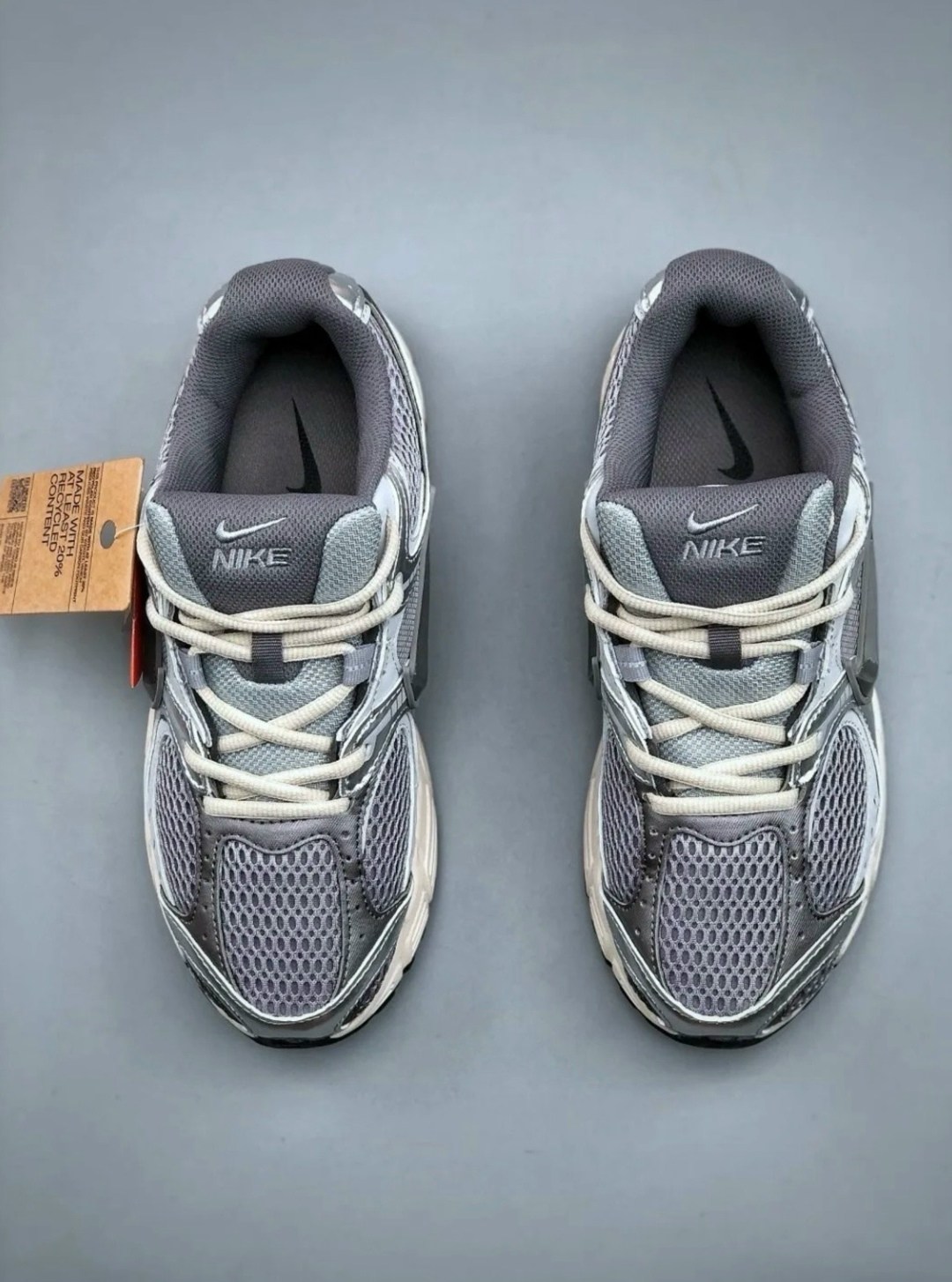 кроссовки nike,мужские и женские кроссовки,повседневные кроссовки,кроссовки nike zoom vomero 5,спортивная