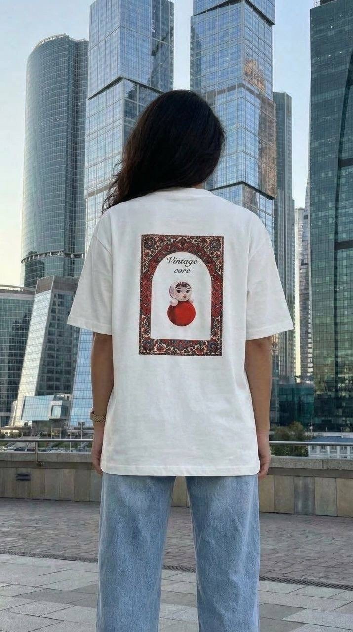 футболка базовая с принтом,футболка белая с,футболка с принтом,одежда стильная,женская футболка